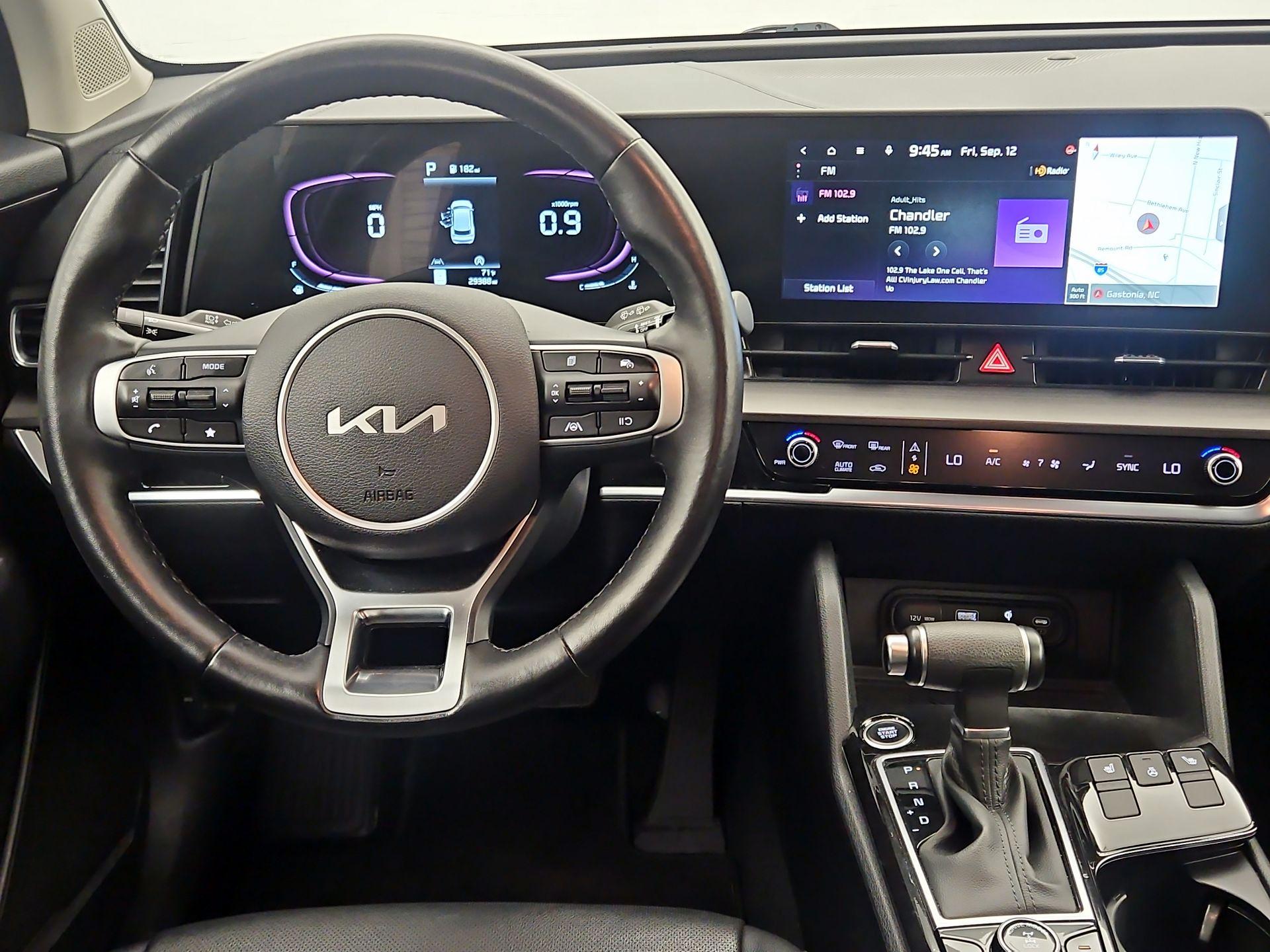 Thumbnail: 2023 Kia Sportage - 10