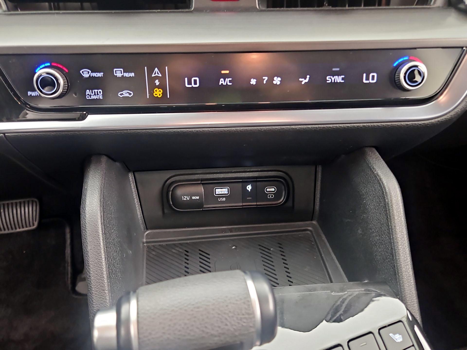 Thumbnail: 2023 Kia Sportage - 17