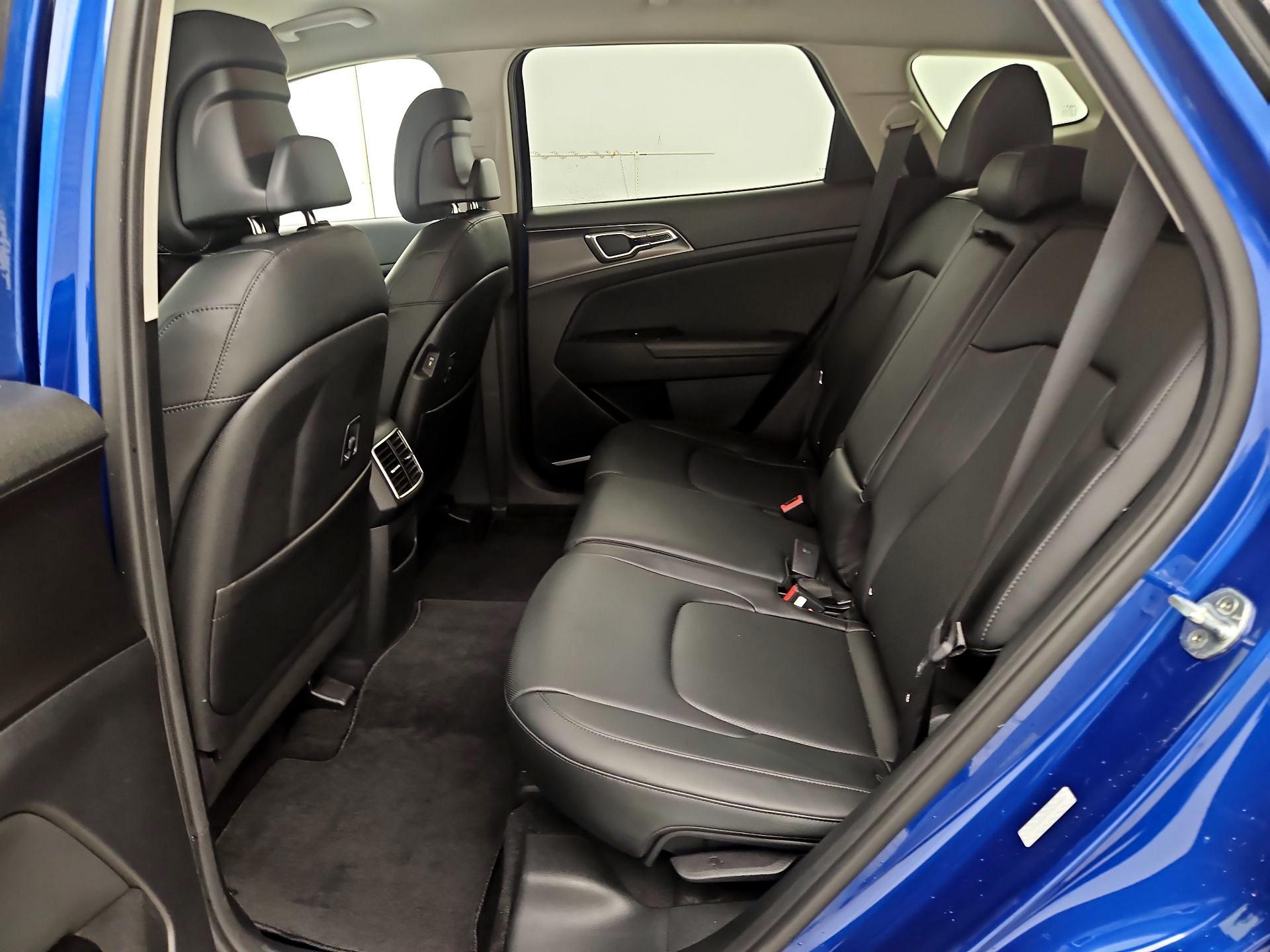 Thumbnail: 2023 Kia Sportage - 20