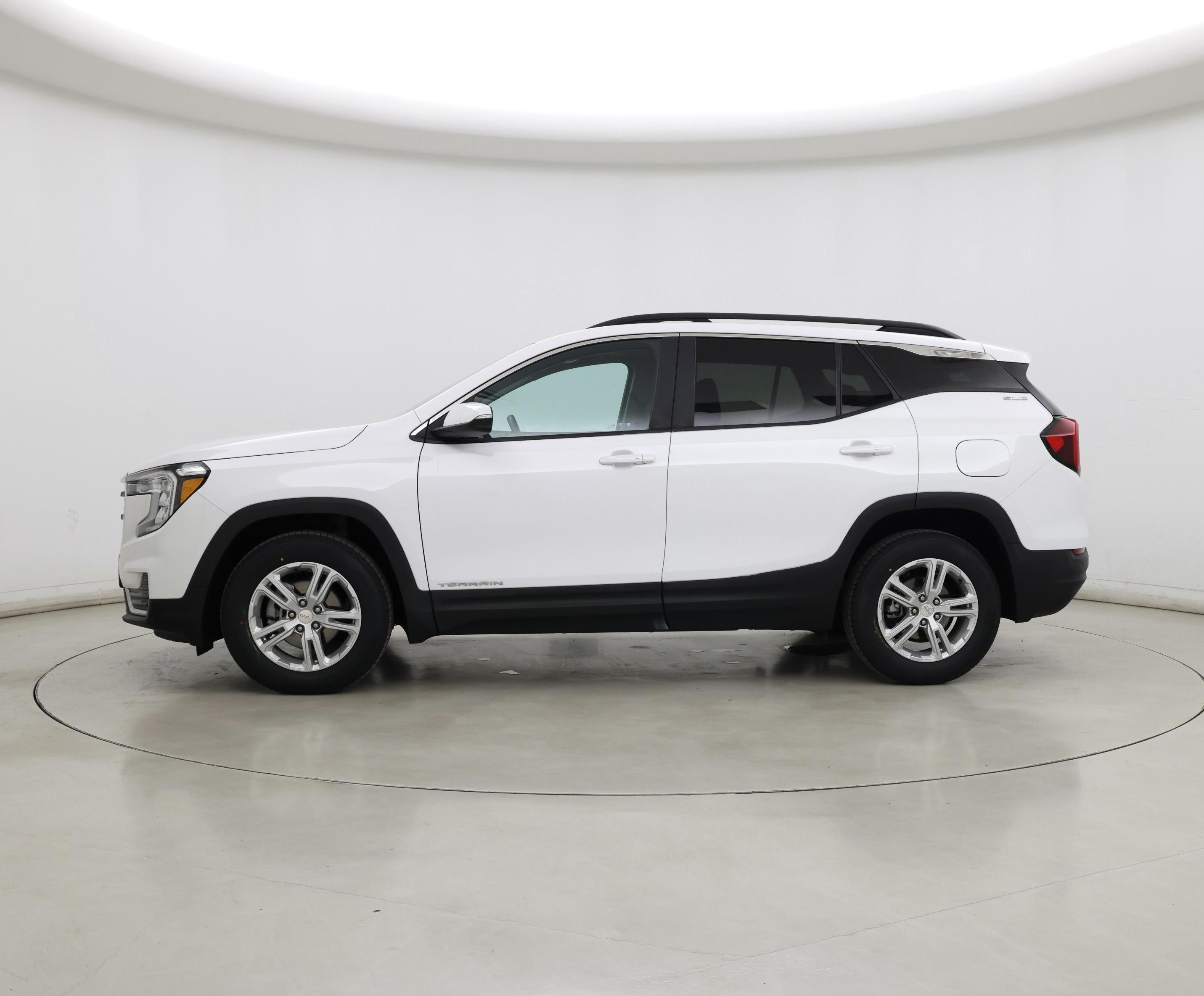 Thumbnail: 2022 GMC Terrain - 3