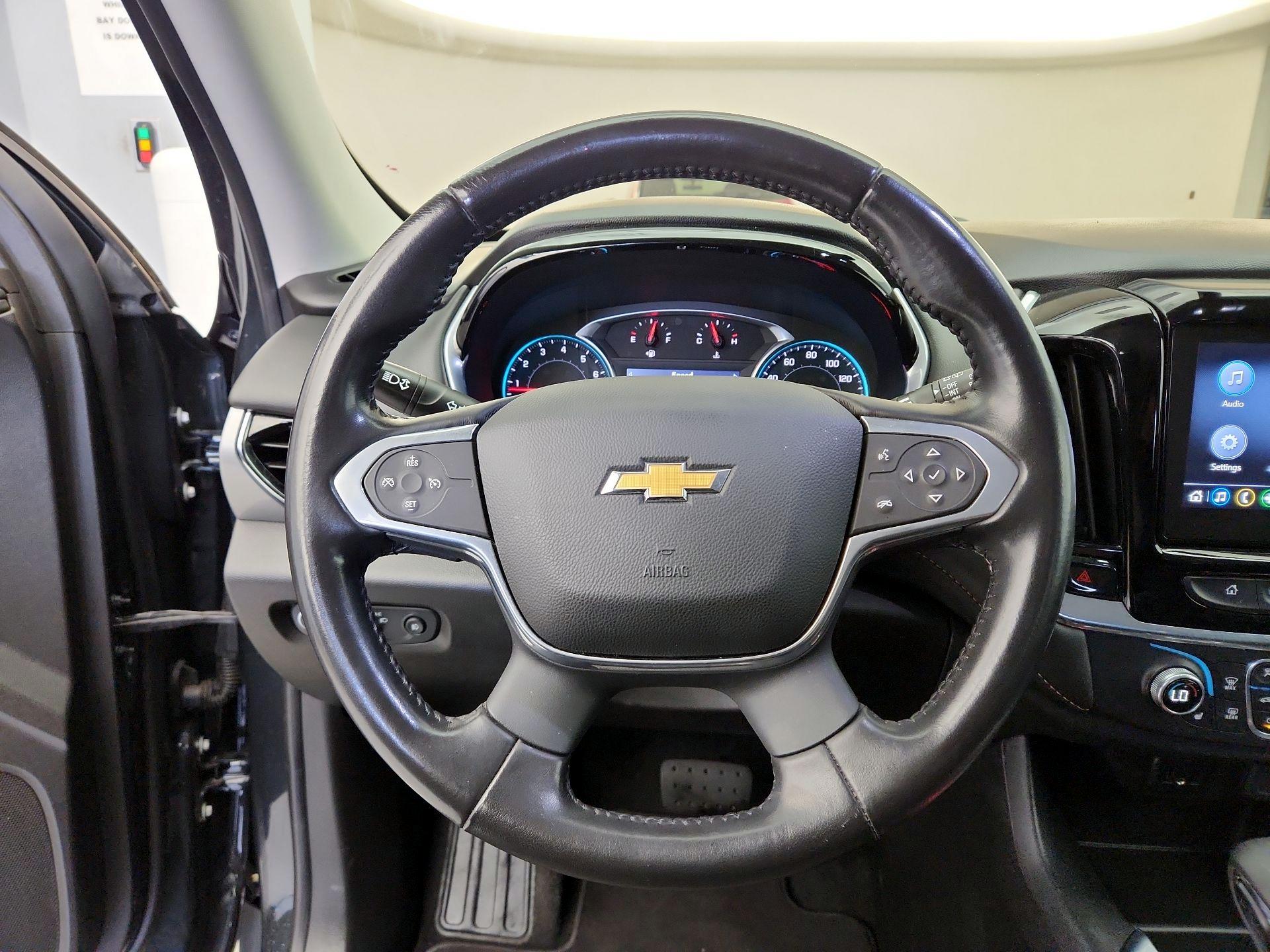 Thumbnail: 2021 Chevrolet Traverse - 10