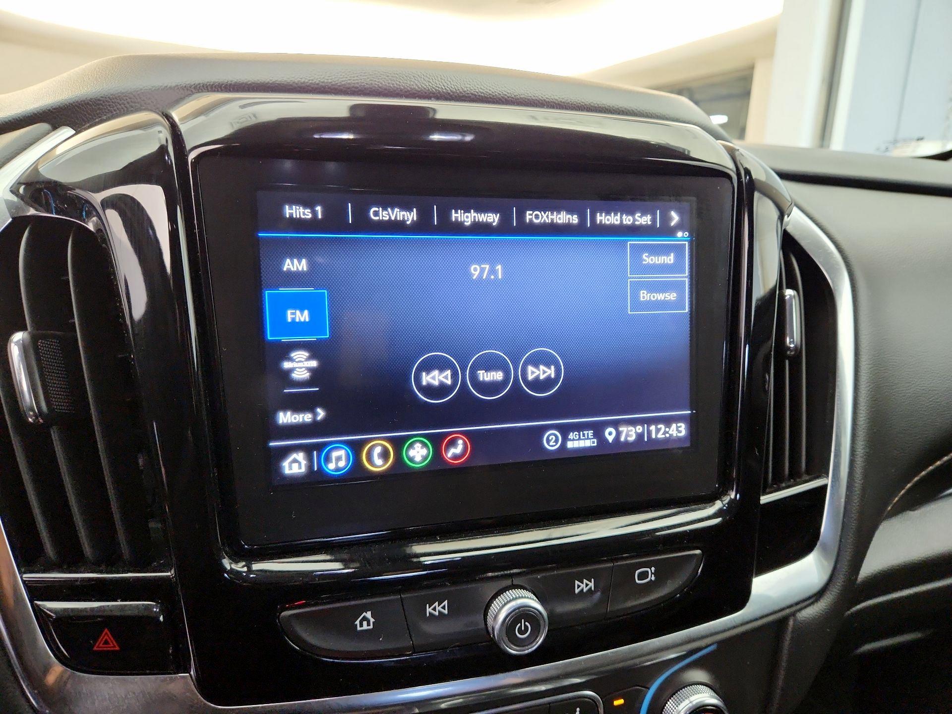 Thumbnail: 2021 Chevrolet Traverse - 15