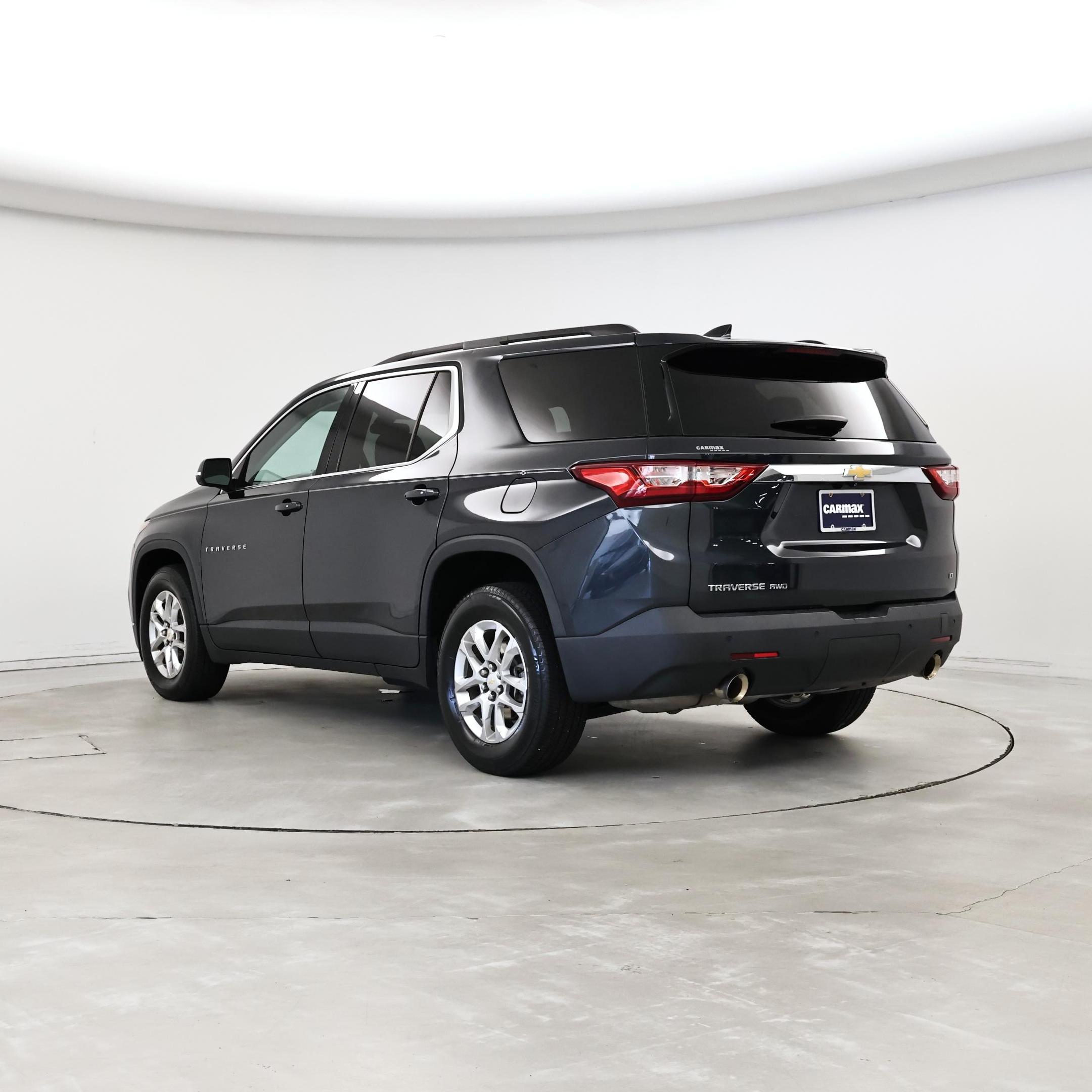 Thumbnail: 2021 Chevrolet Traverse - 2
