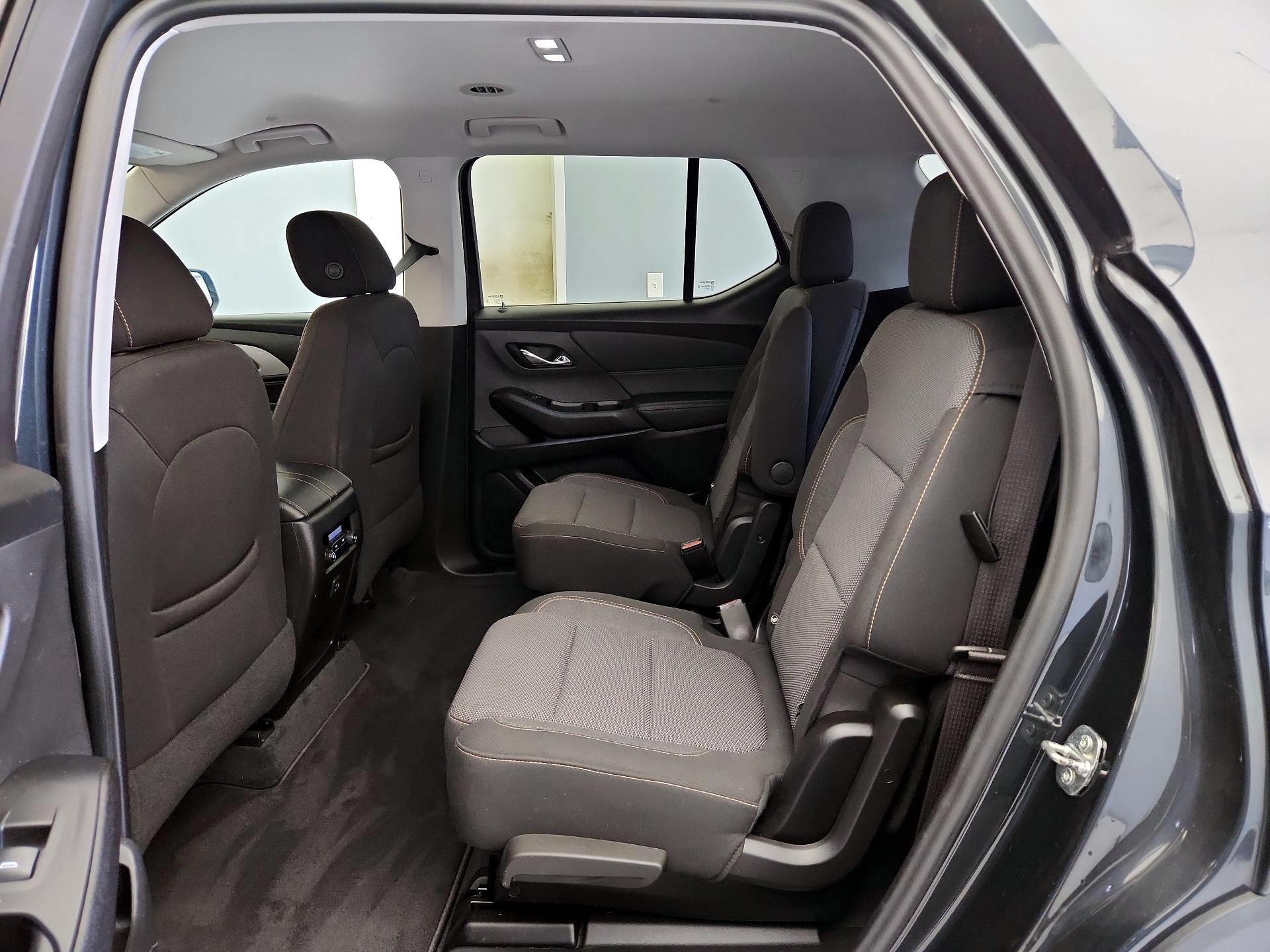 Thumbnail: 2021 Chevrolet Traverse - 19