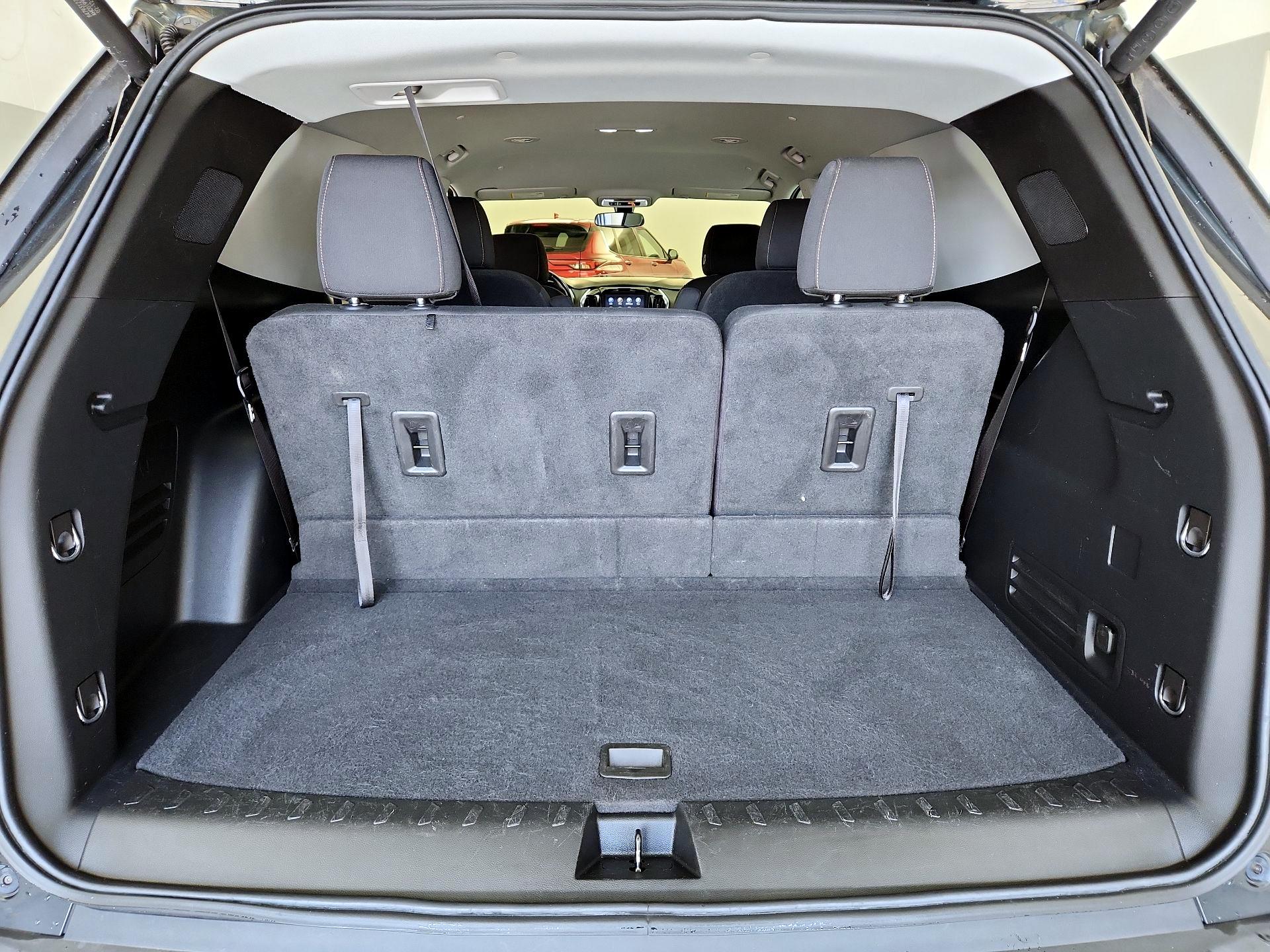 Thumbnail: 2021 Chevrolet Traverse - 20
