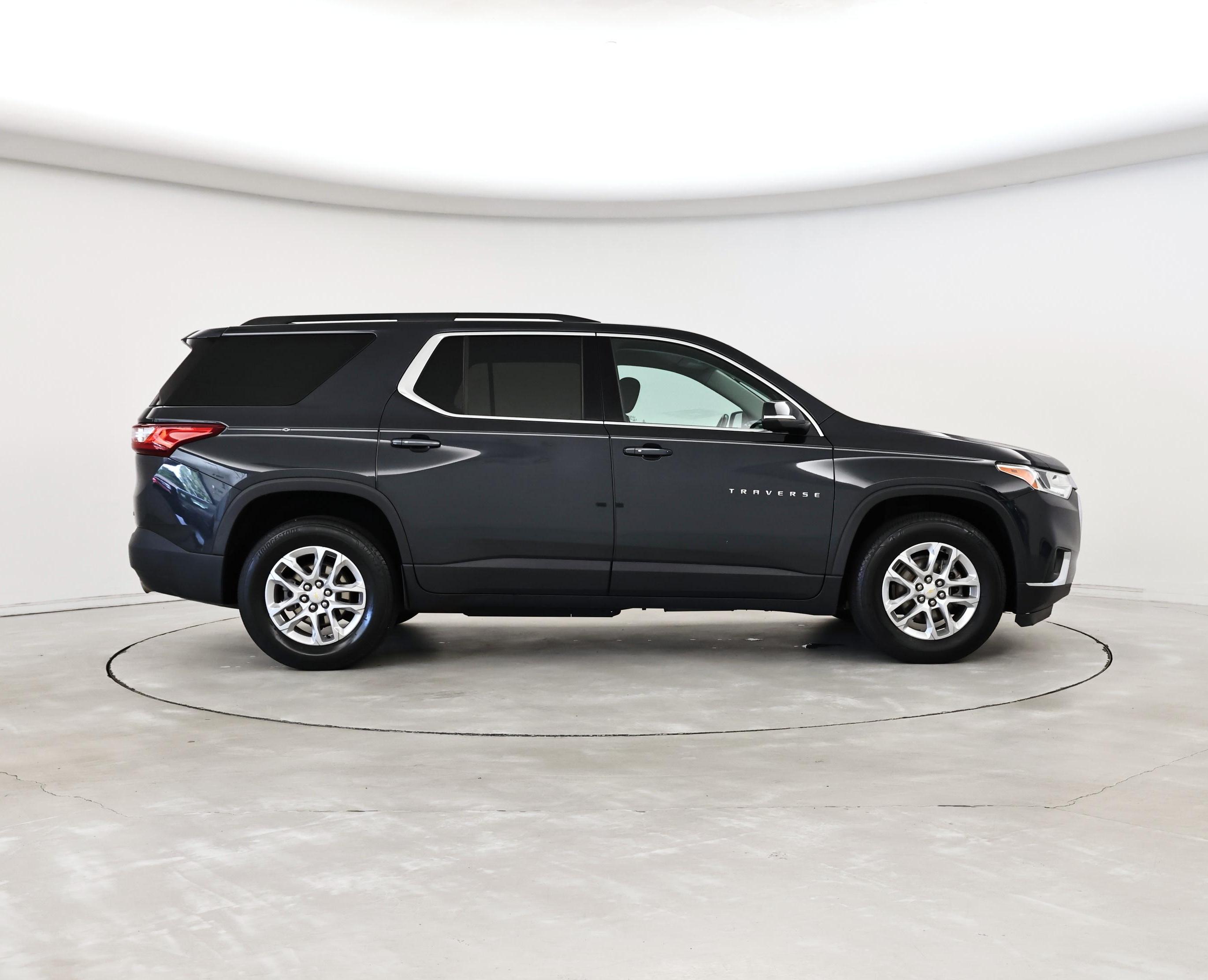 Thumbnail: 2021 Chevrolet Traverse - 7