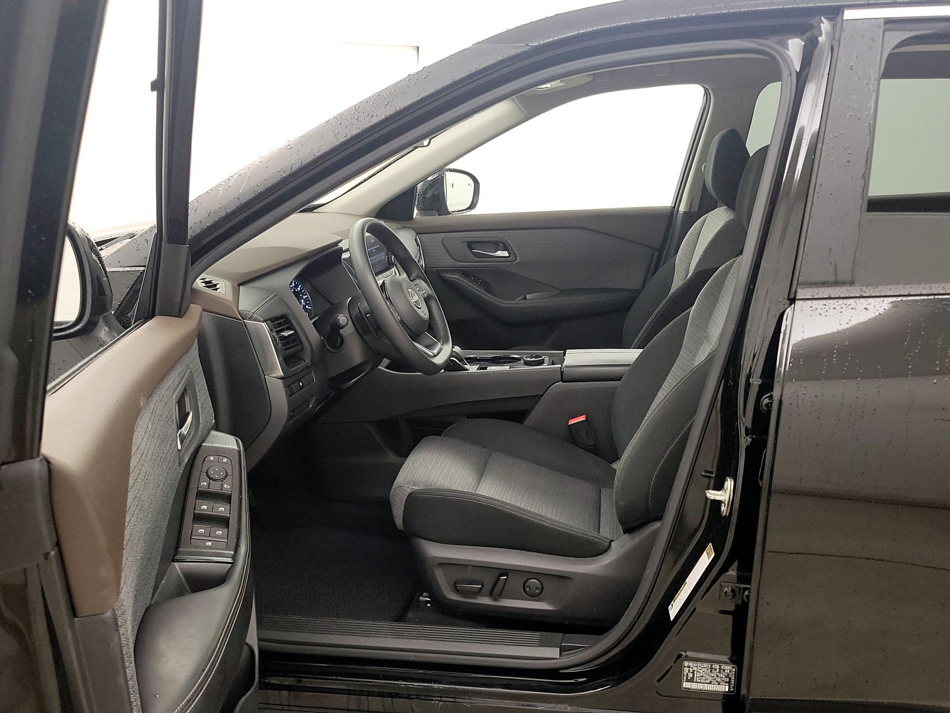 Thumbnail: 2023 Nissan Rogue - 11