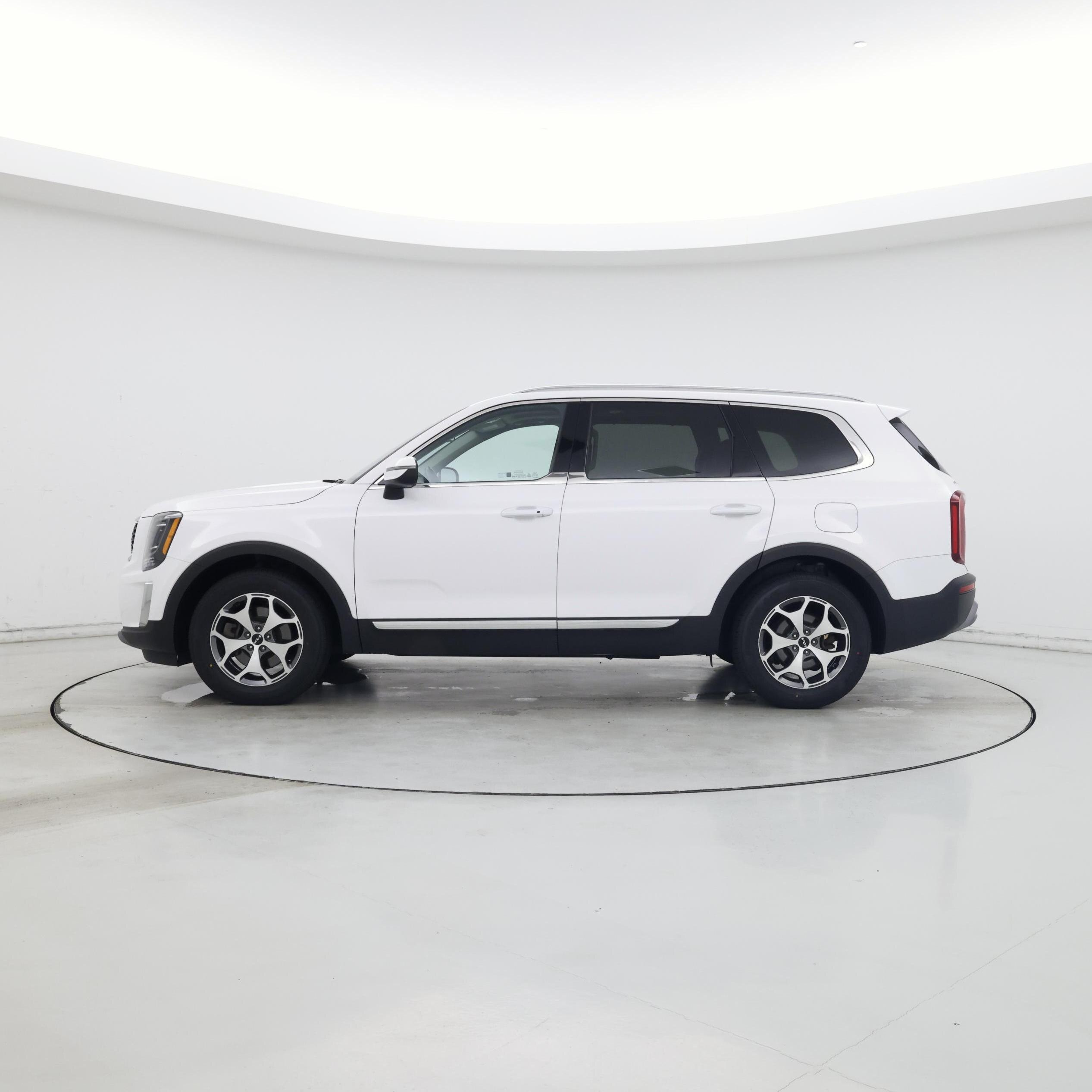 Thumbnail: 2022 Kia Telluride - 3