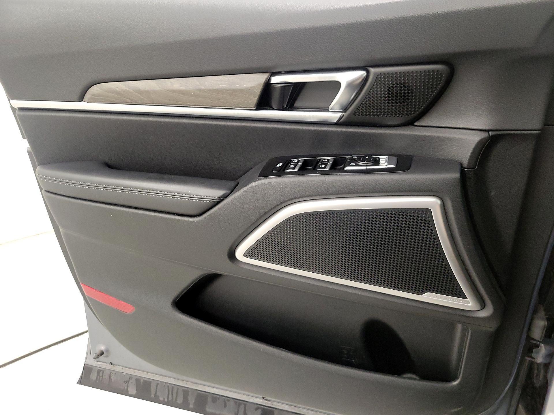 Thumbnail: 2022 Kia Telluride - 12