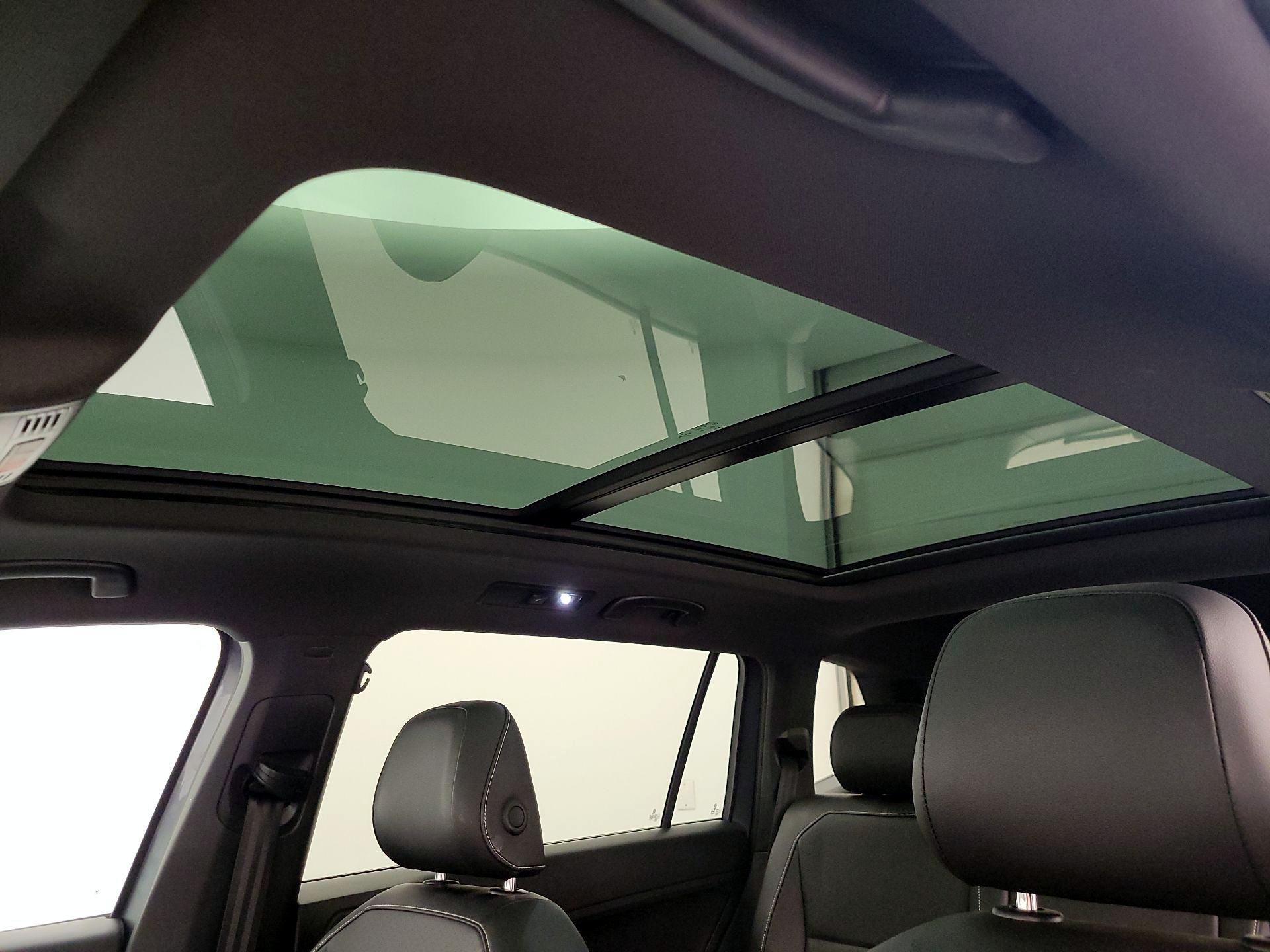 Thumbnail: 2021 Volkswagen Tiguan - 19