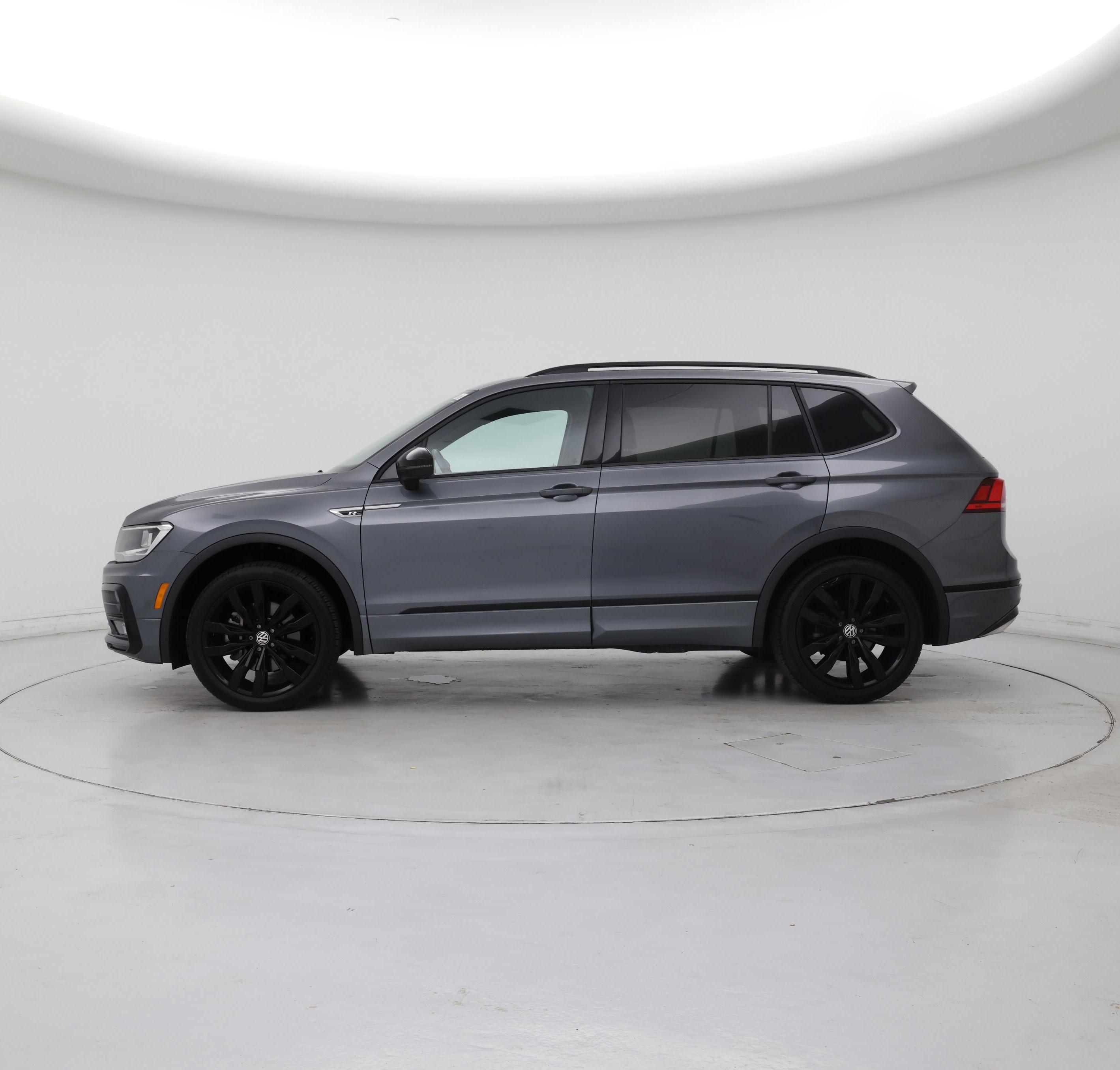 Thumbnail: 2021 Volkswagen Tiguan - 3