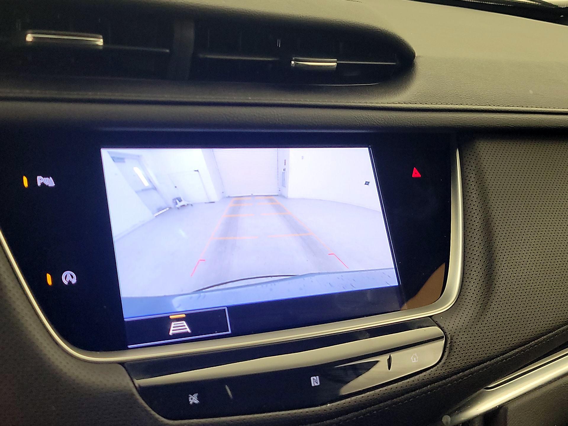 Thumbnail: 2021 Cadillac XT5 - 15