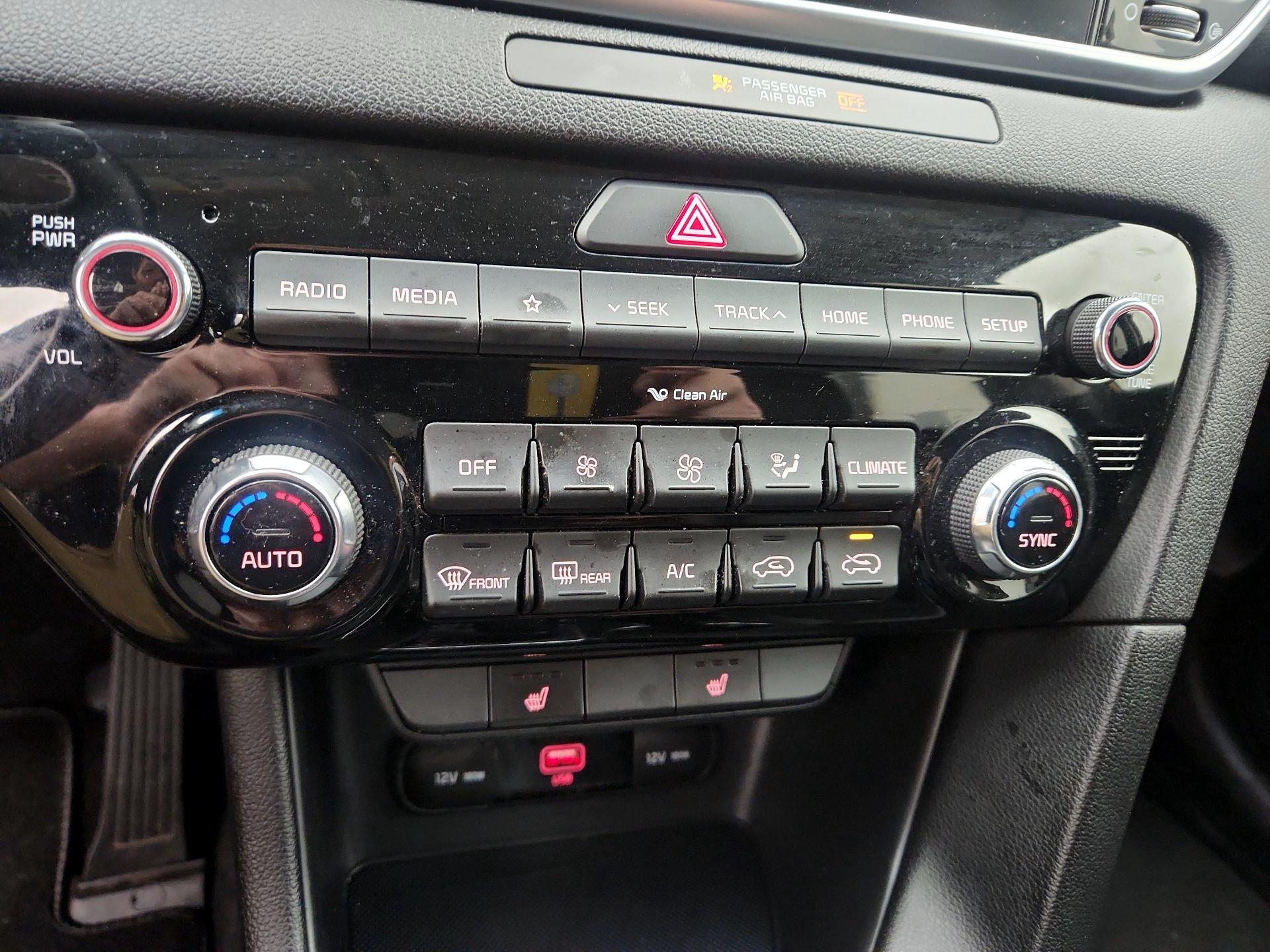 Thumbnail: 2021 Kia Sportage - 16