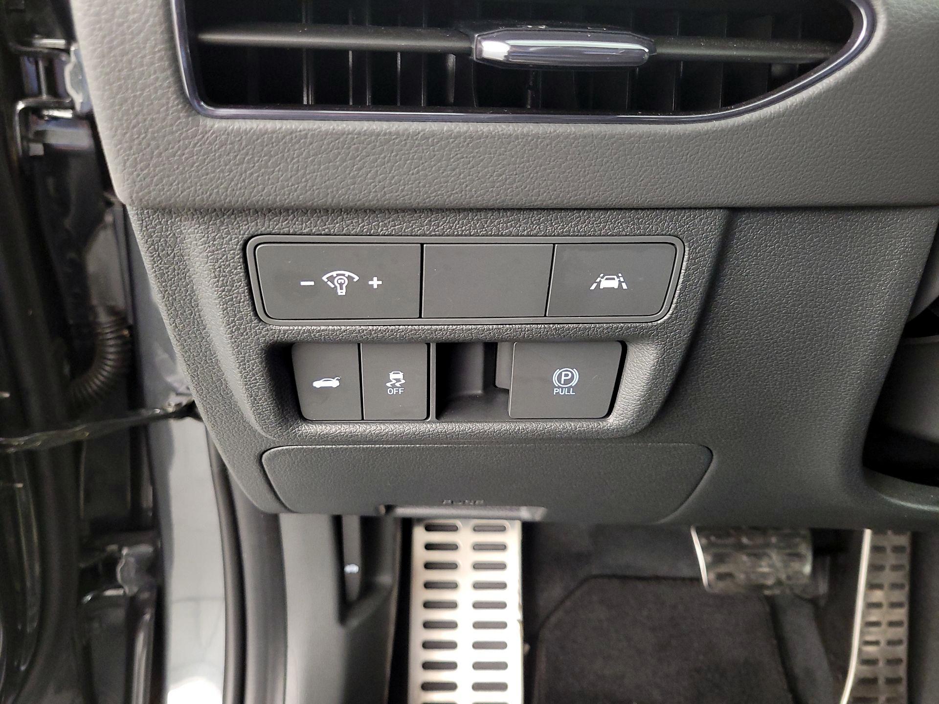 Thumbnail: 2022 Hyundai Sonata - 13