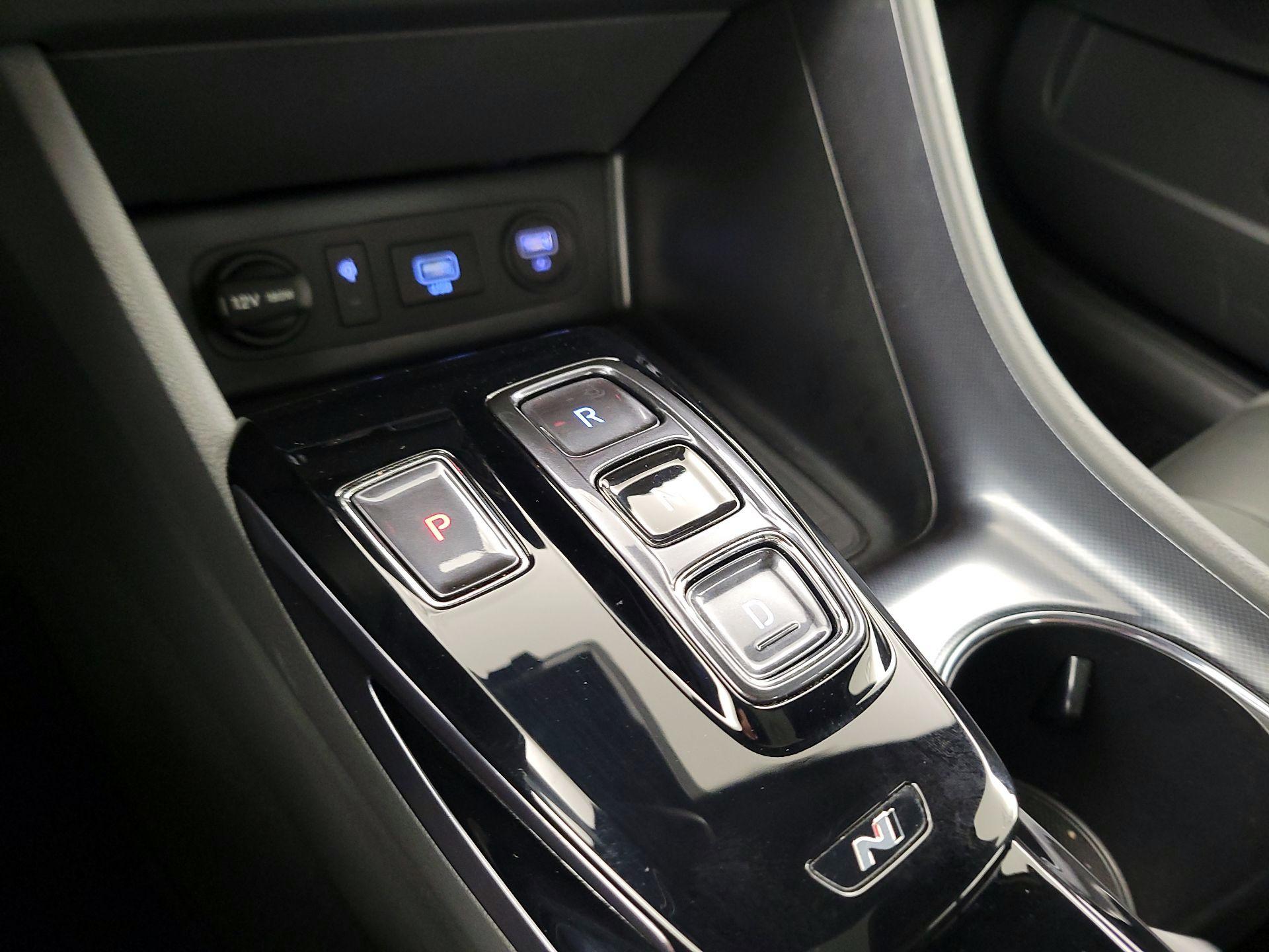 Thumbnail: 2022 Hyundai Sonata - 18