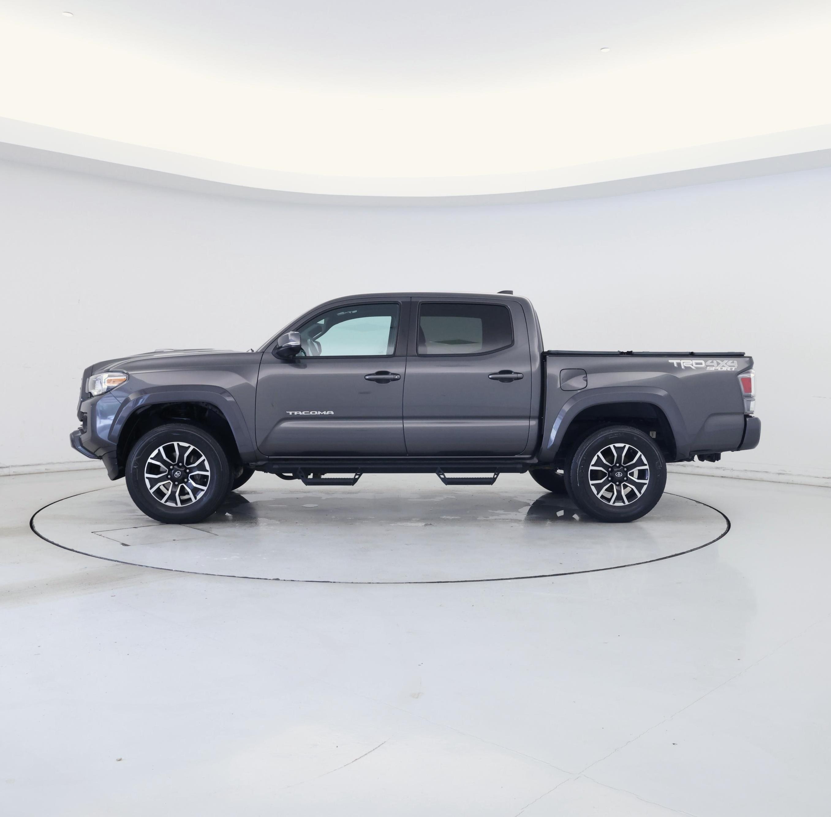 Thumbnail: 2021 Toyota Tacoma - 3