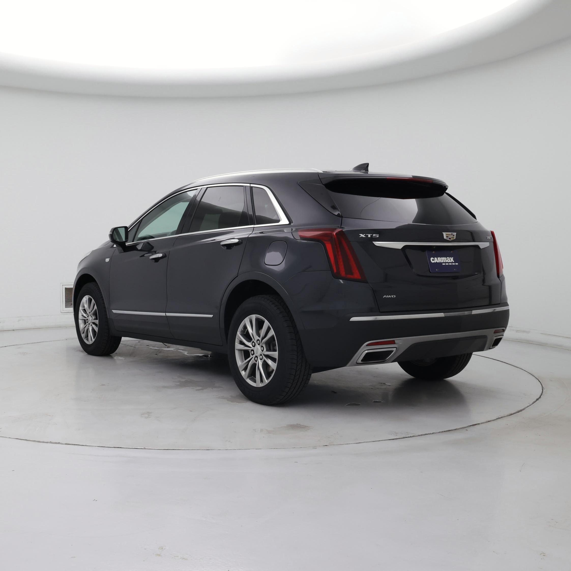 Thumbnail: 2022 Cadillac XT5 - 2