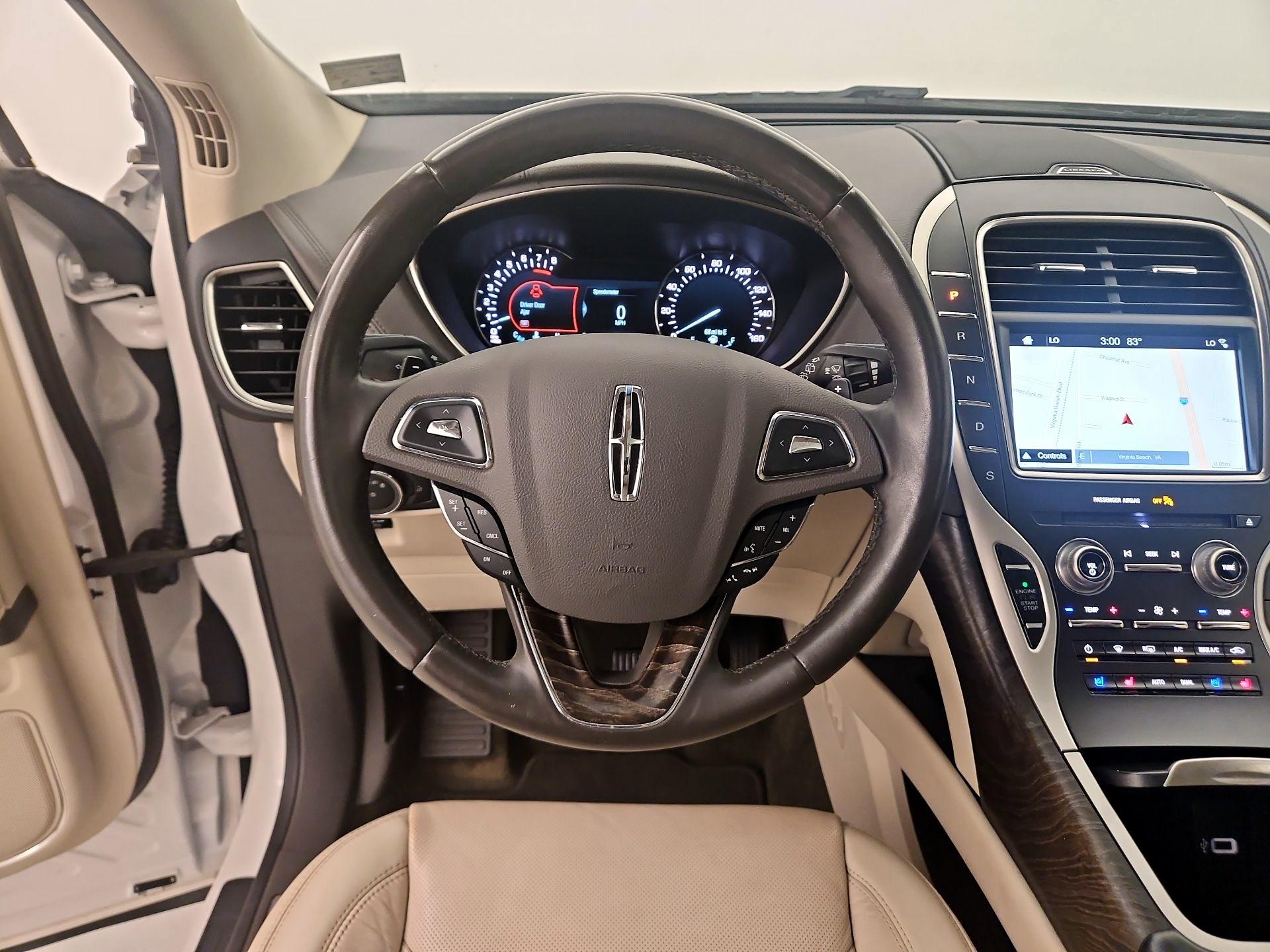 Thumbnail: 2017 Lincoln MKX - 10