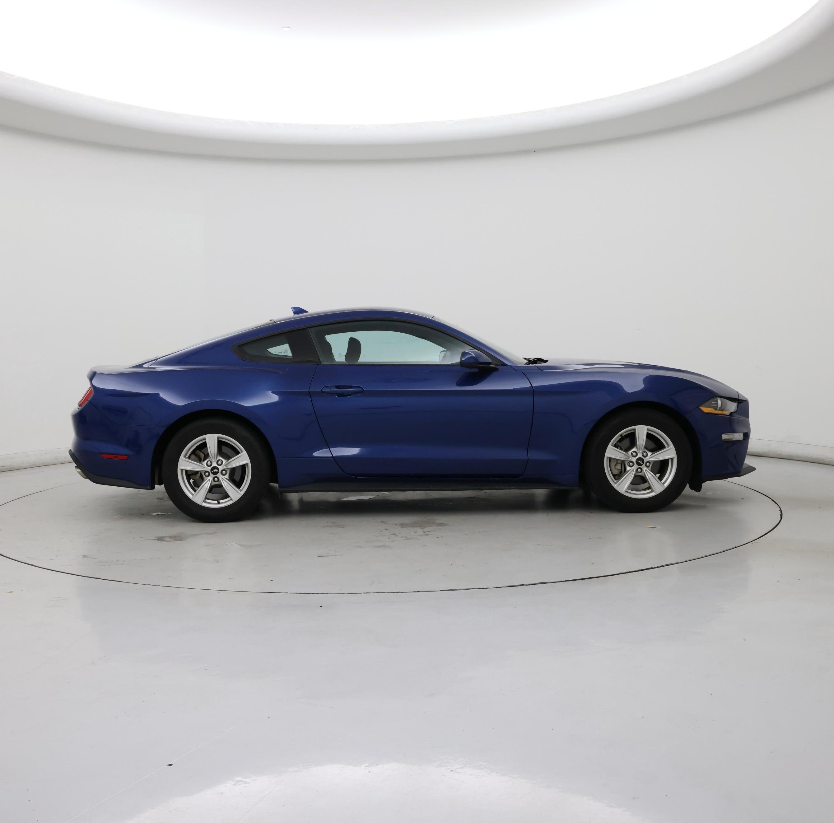 Thumbnail: 2022 Ford Mustang - 7