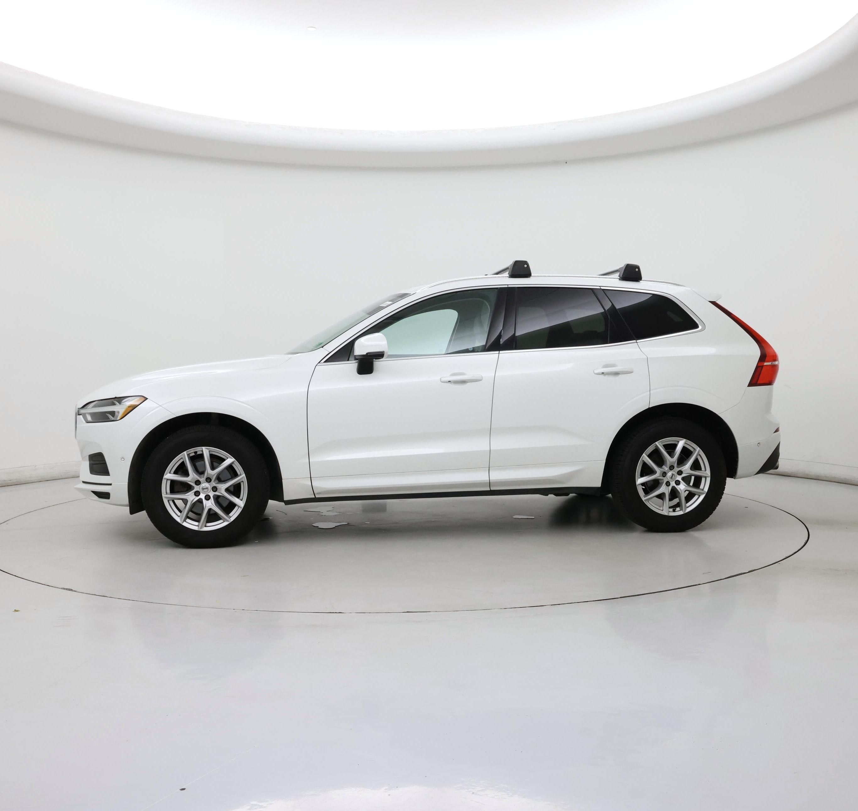 Thumbnail: 2018 Volvo XC60 - 3