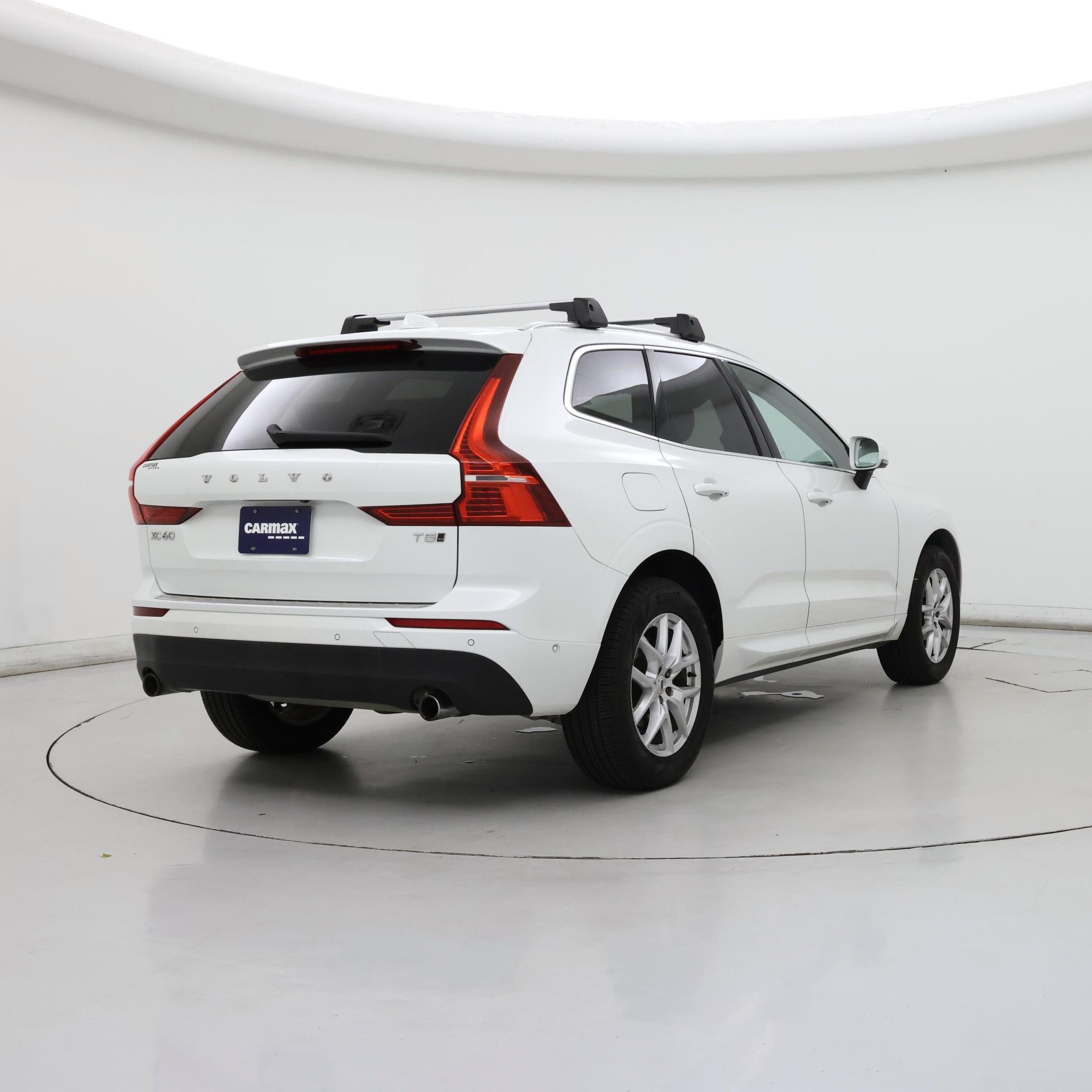 Thumbnail: 2018 Volvo XC60 - 8