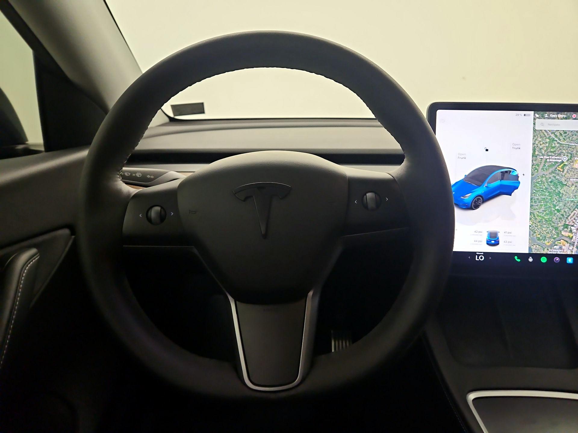 Thumbnail: 2022 Tesla Model Y - 10
