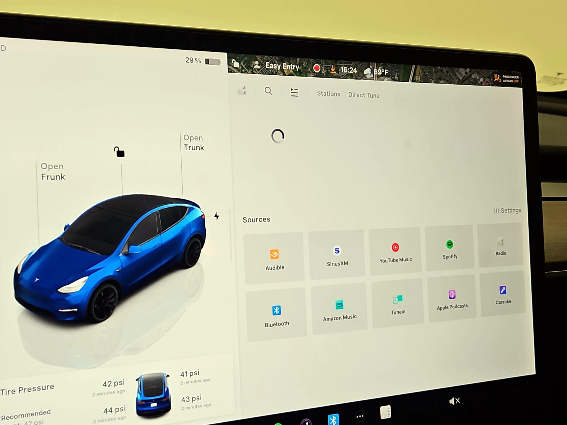 Thumbnail: 2022 Tesla Model Y - 15