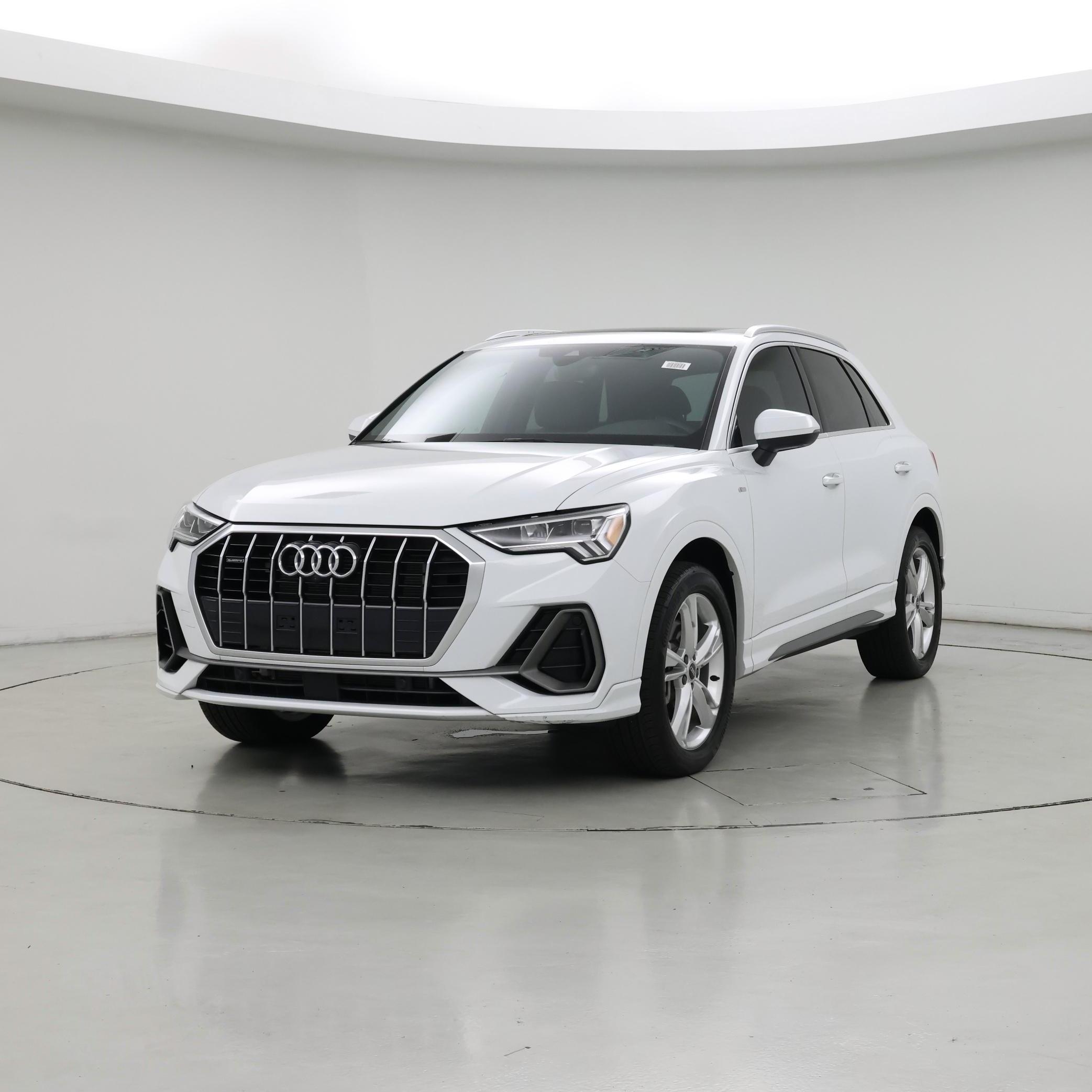 Thumbnail: 2022 Audi Q3 - 4