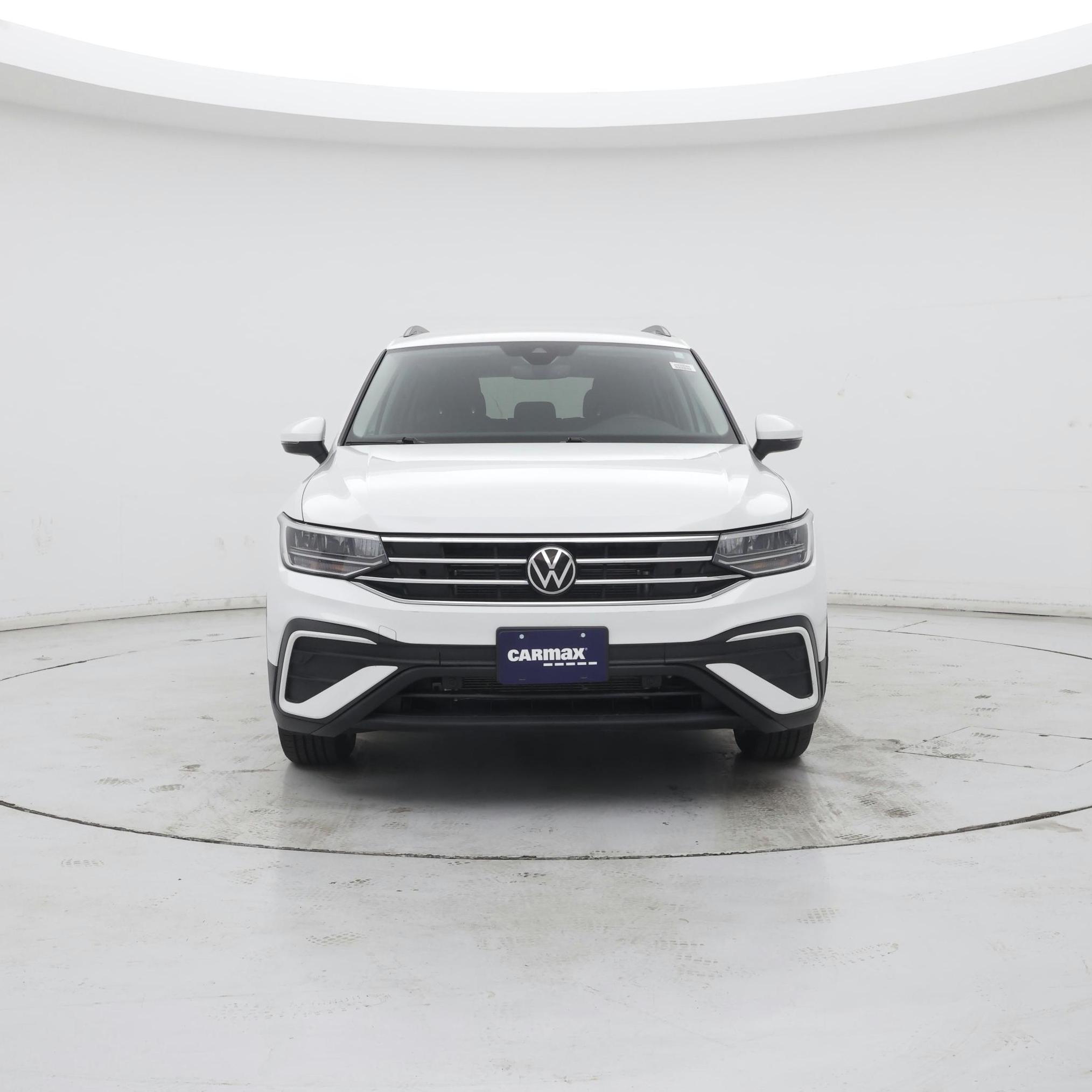 Thumbnail: 2023 Volkswagen Tiguan - 5