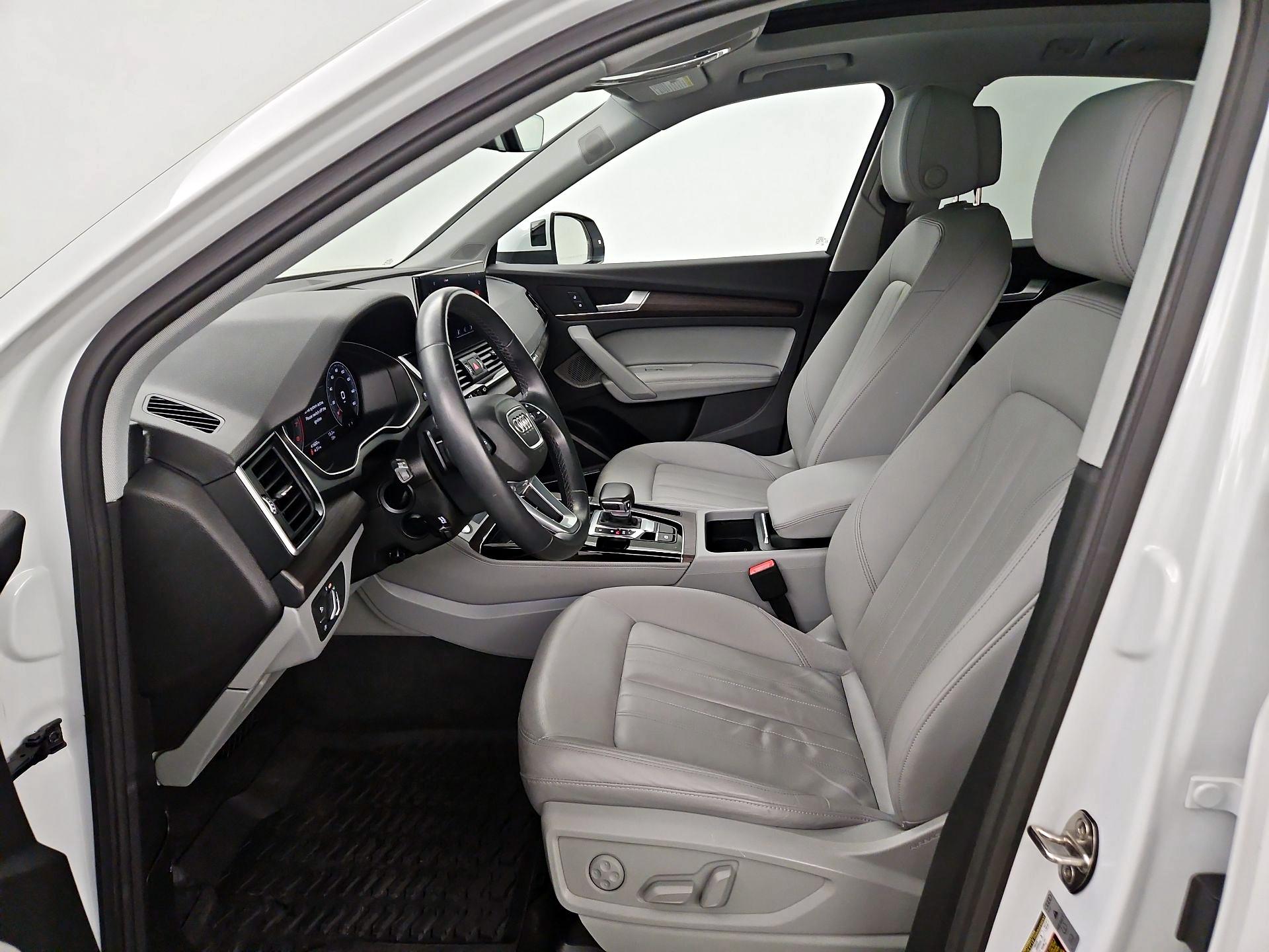 Thumbnail: 2022 Audi Q5 - 11