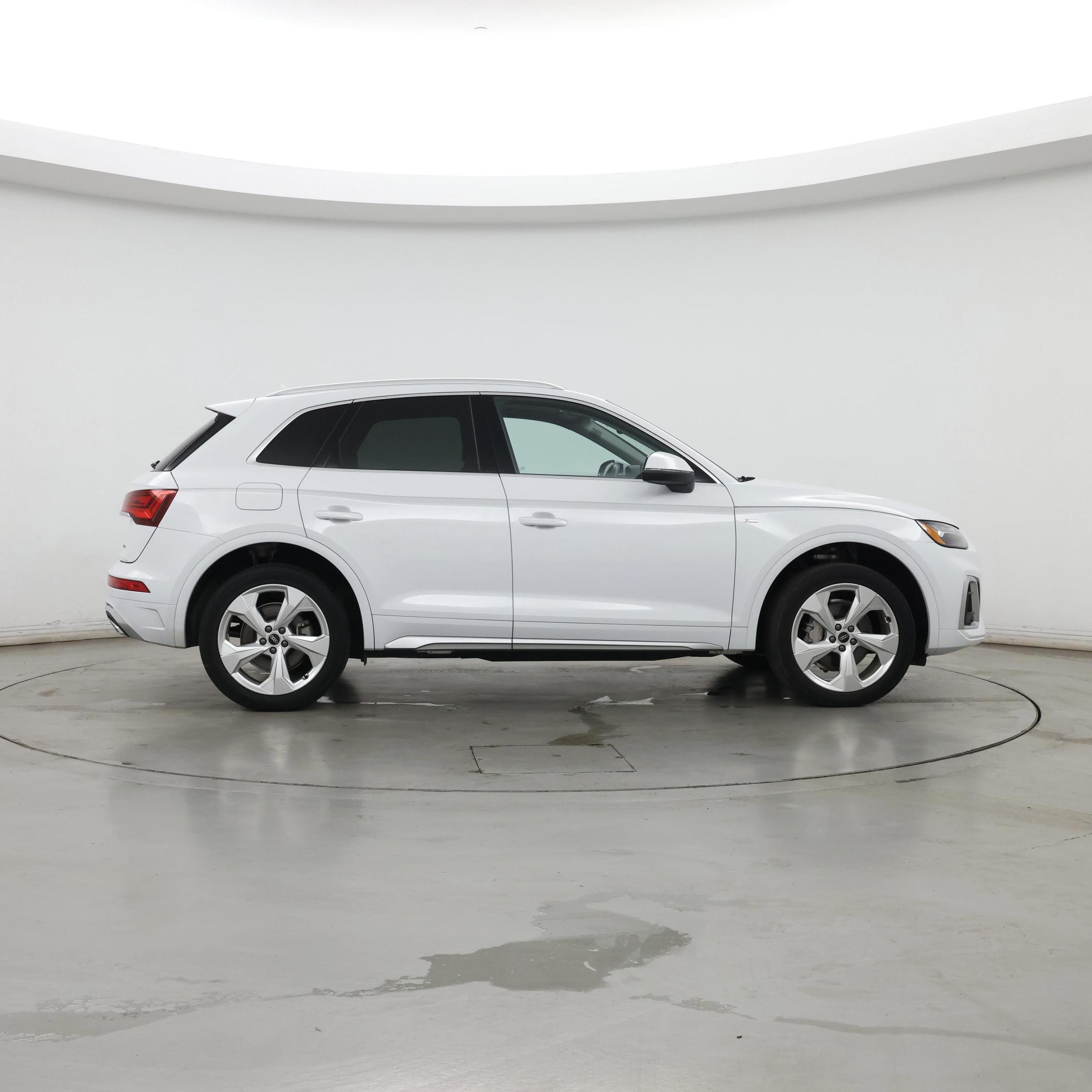 Thumbnail: 2022 Audi Q5 - 7