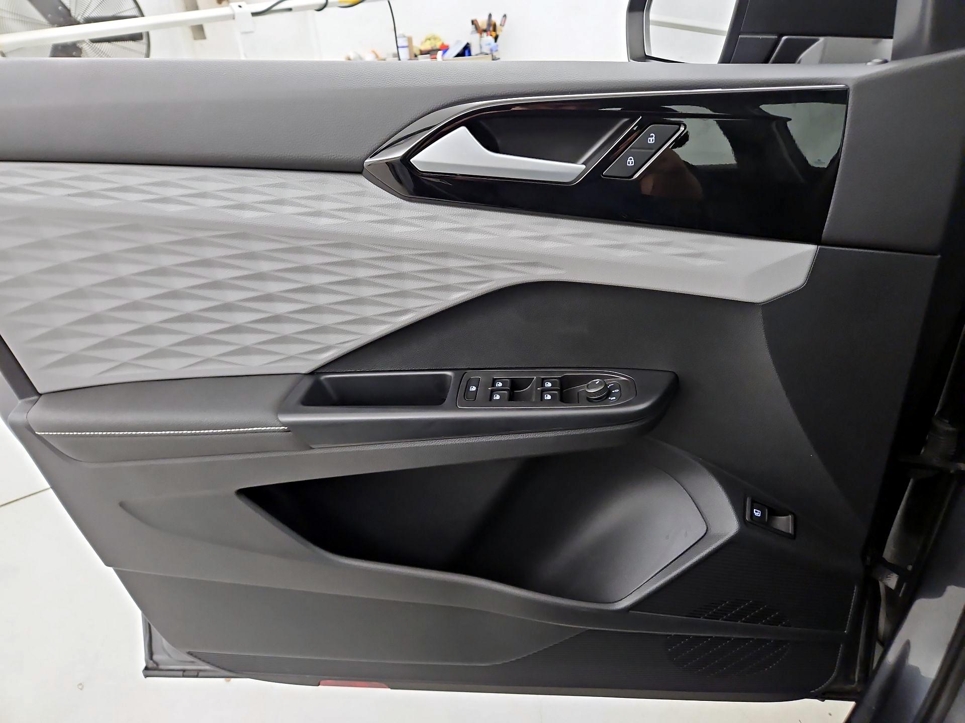 Thumbnail: 2024 Volkswagen Taos - 12