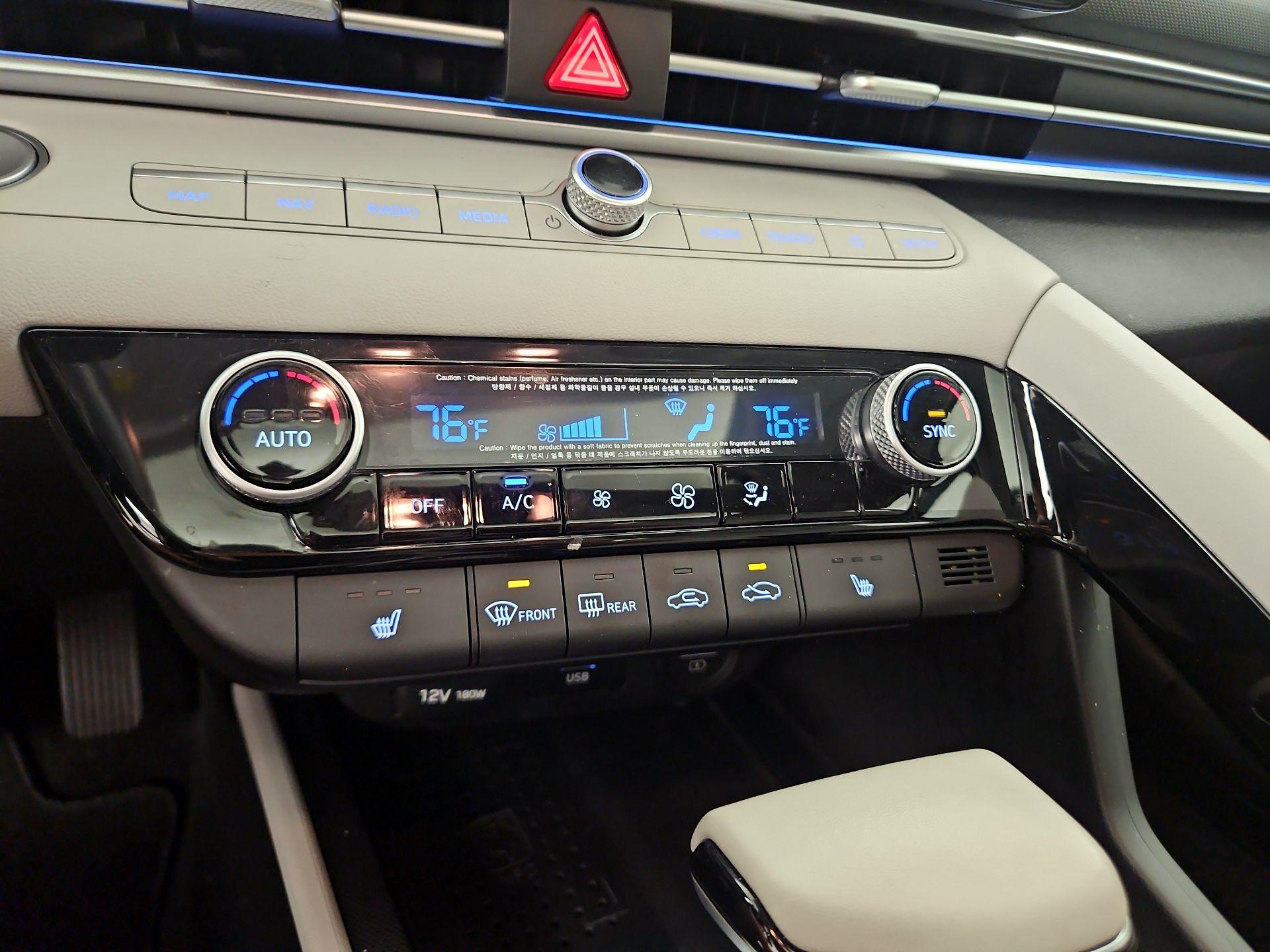 Thumbnail: 2021 Hyundai Elantra - 17