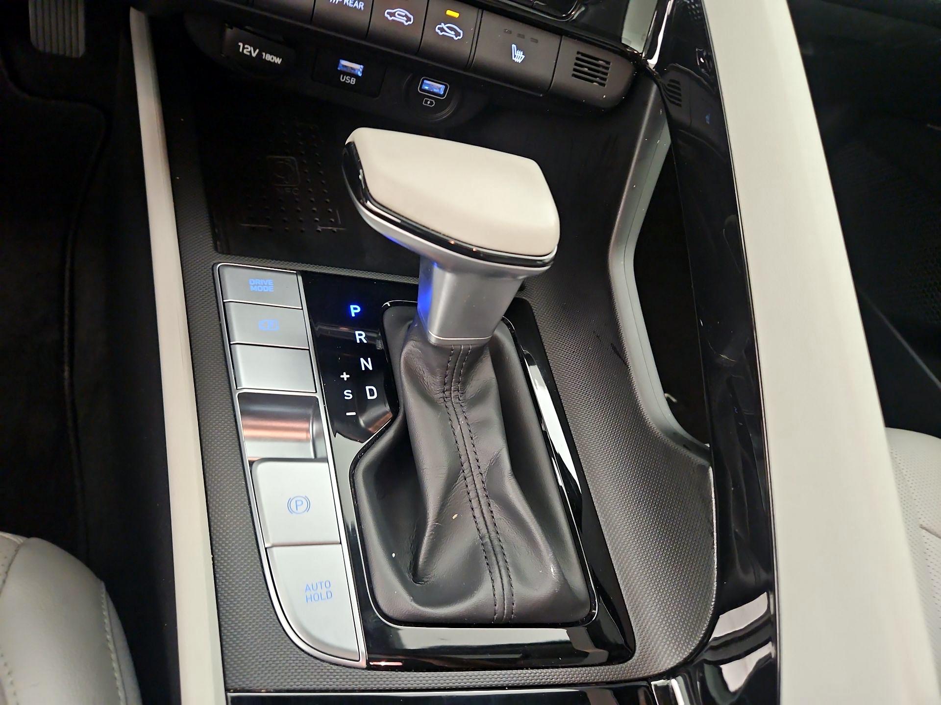 Thumbnail: 2021 Hyundai Elantra - 18