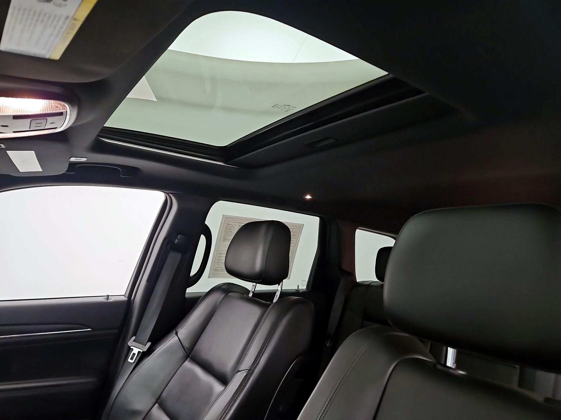 Thumbnail: 2021 Jeep Grand Cherokee - 20