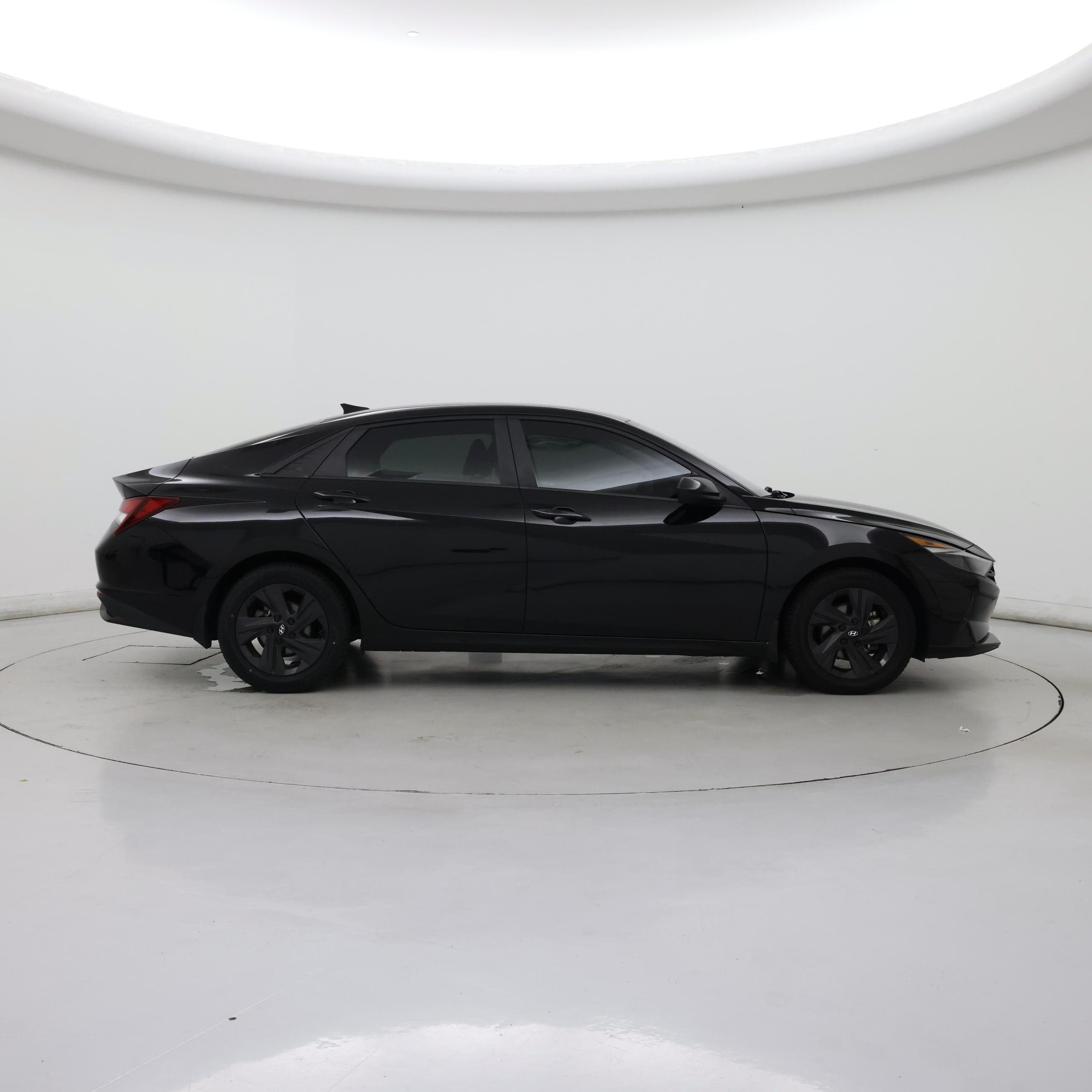Thumbnail: 2022 Hyundai Elantra - 7