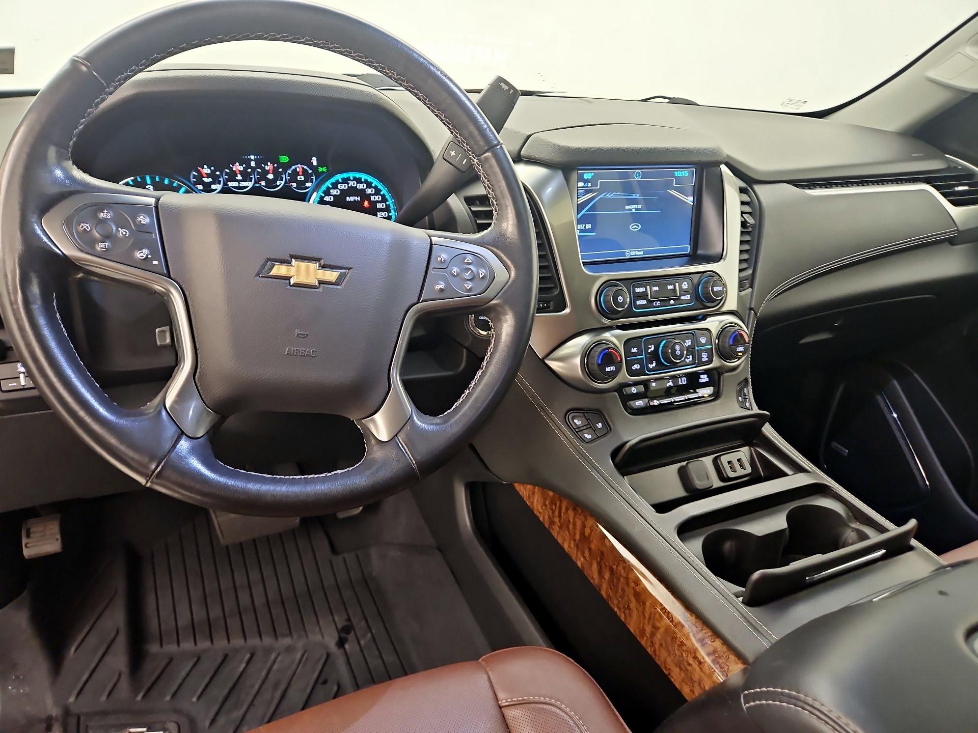 Thumbnail: 2019 Chevrolet Suburban - 9
