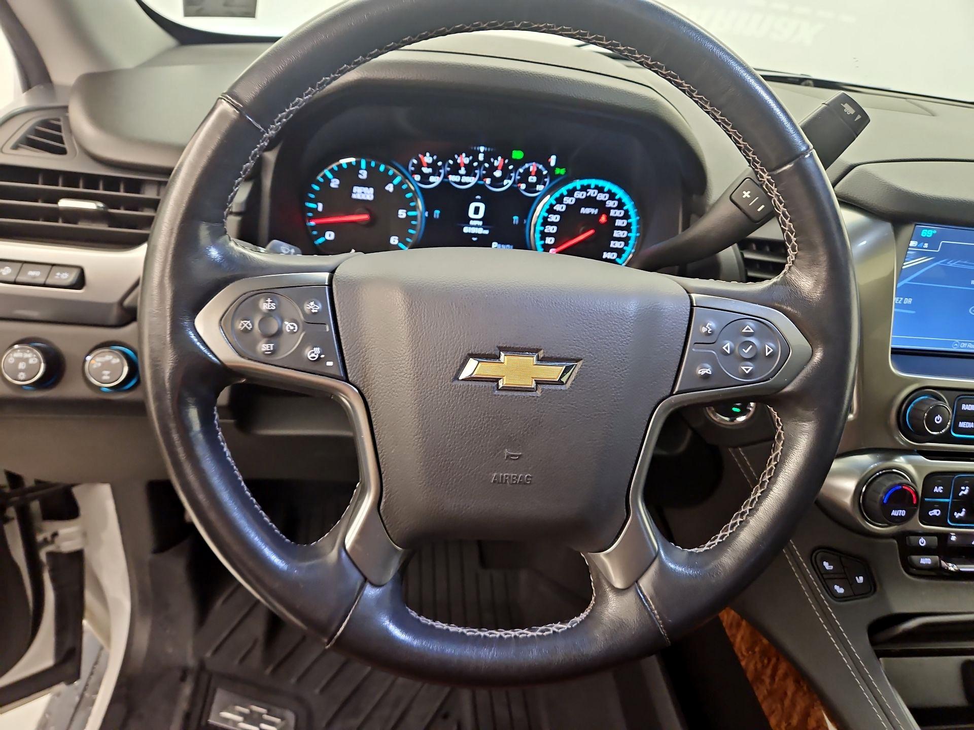 Thumbnail: 2019 Chevrolet Suburban - 10