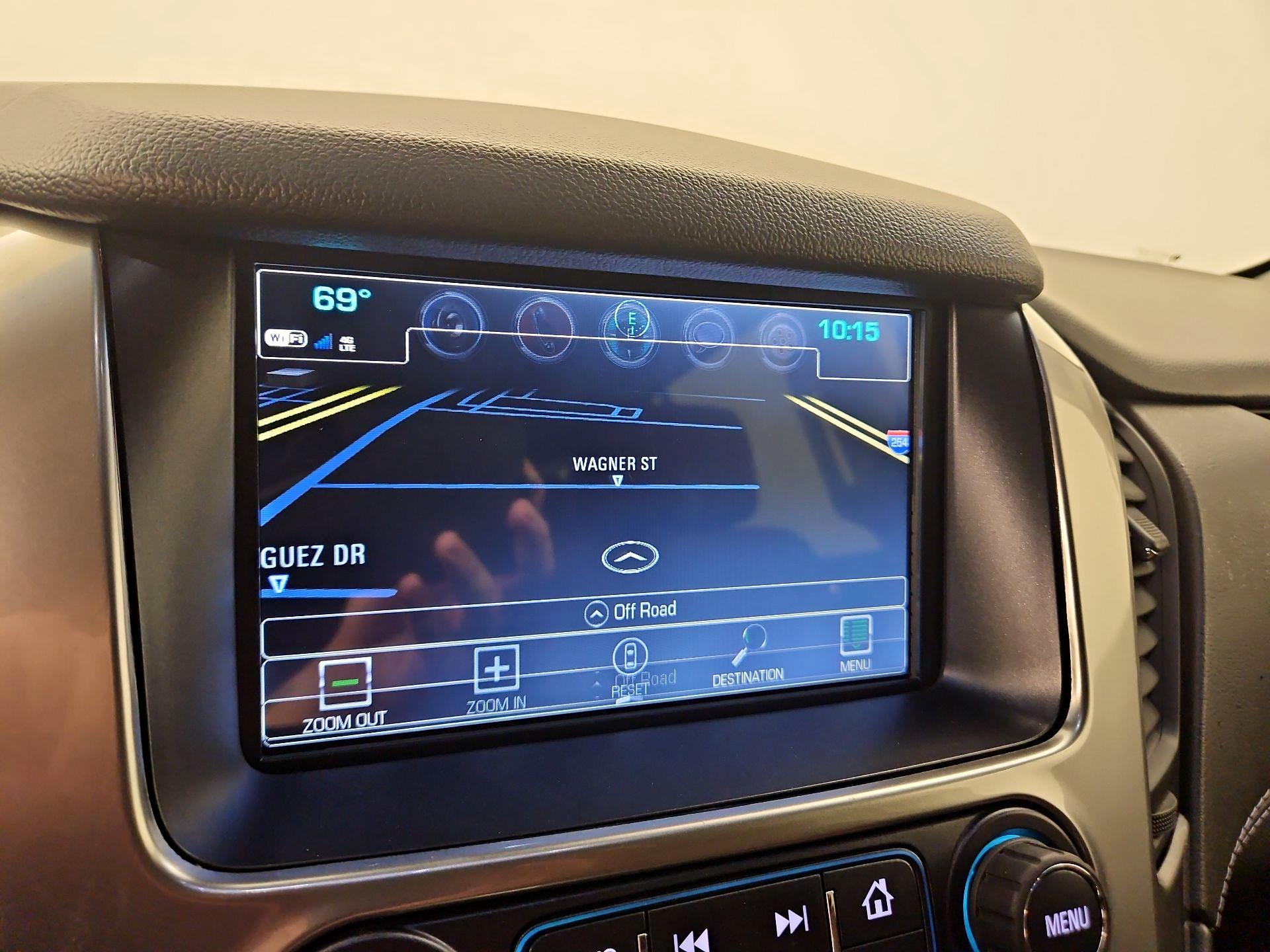 Thumbnail: 2019 Chevrolet Suburban - 14