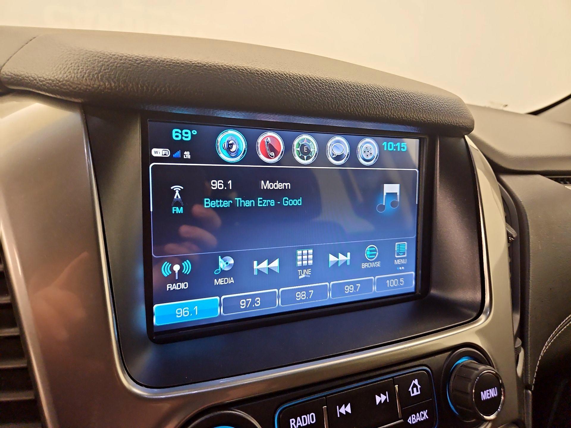 Thumbnail: 2019 Chevrolet Suburban - 16