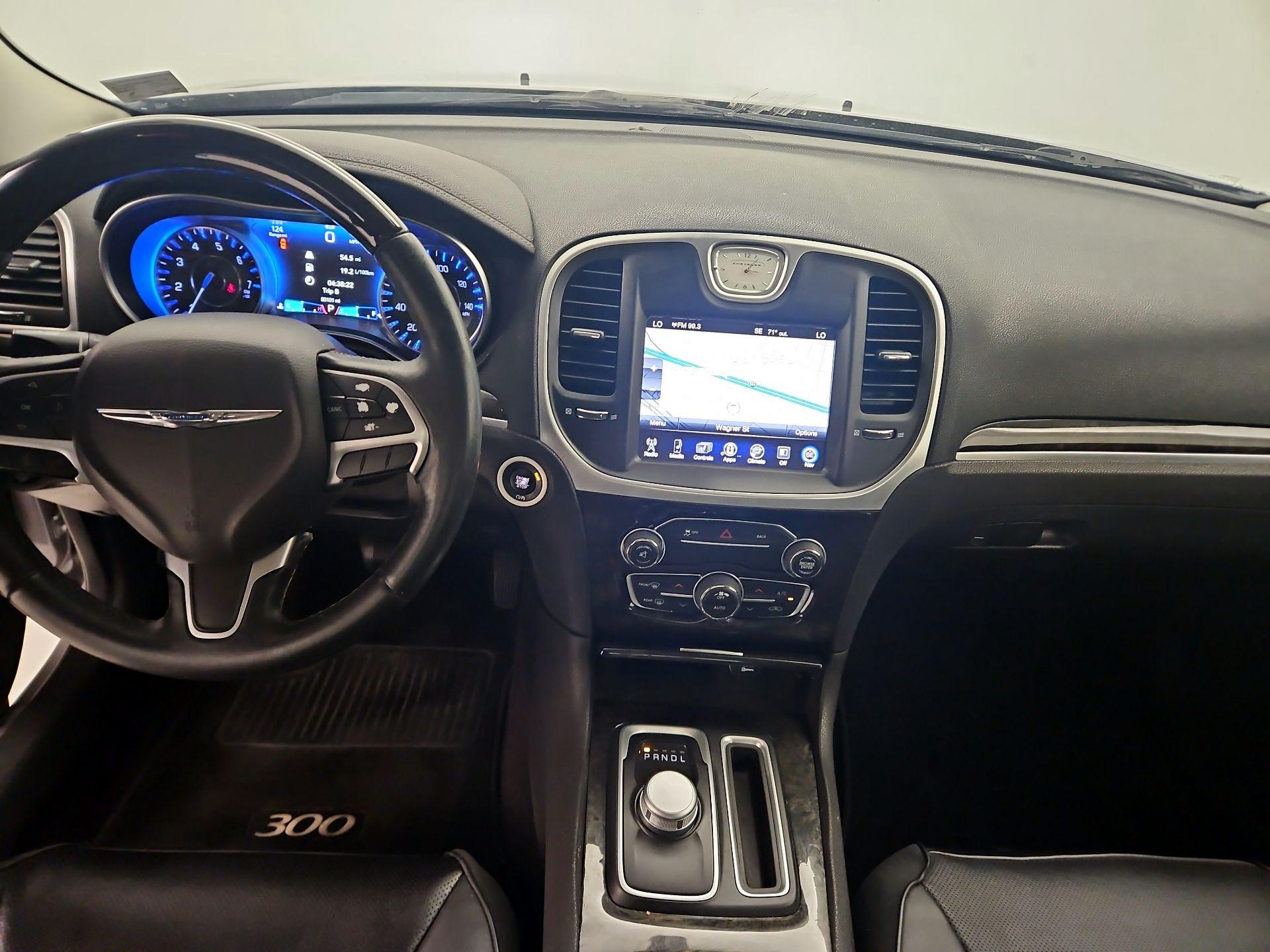 Thumbnail: 2016 Chrysler 300 - 9