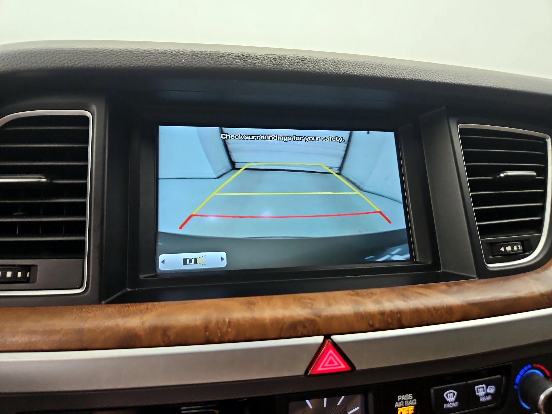 Thumbnail: 2015 Hyundai Genesis - 15