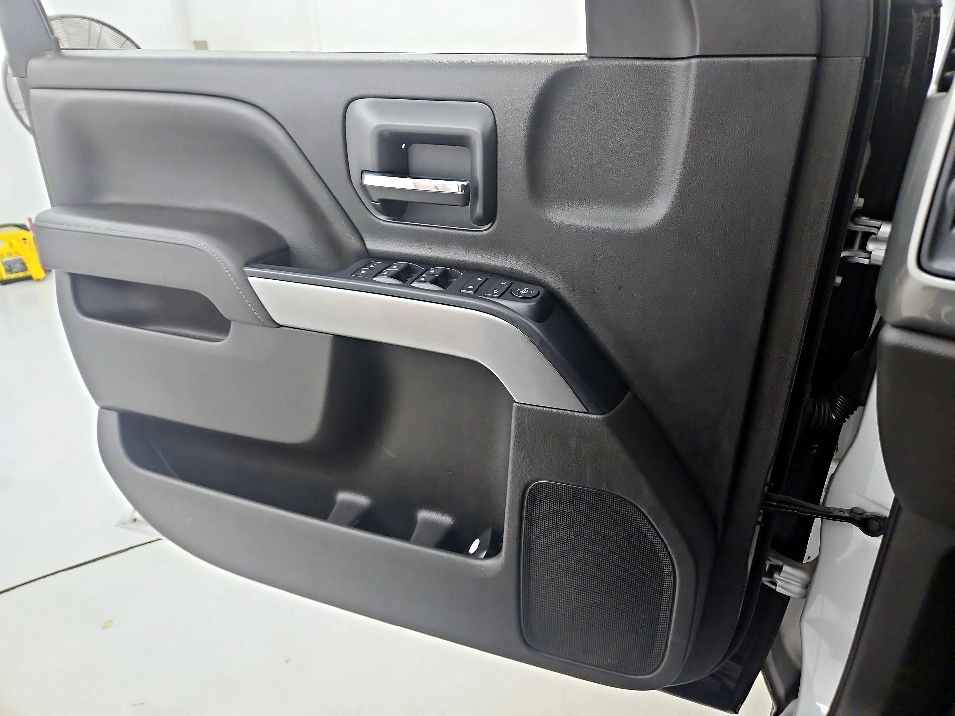 Thumbnail: 2016 Chevrolet Silverado 1500 - 12