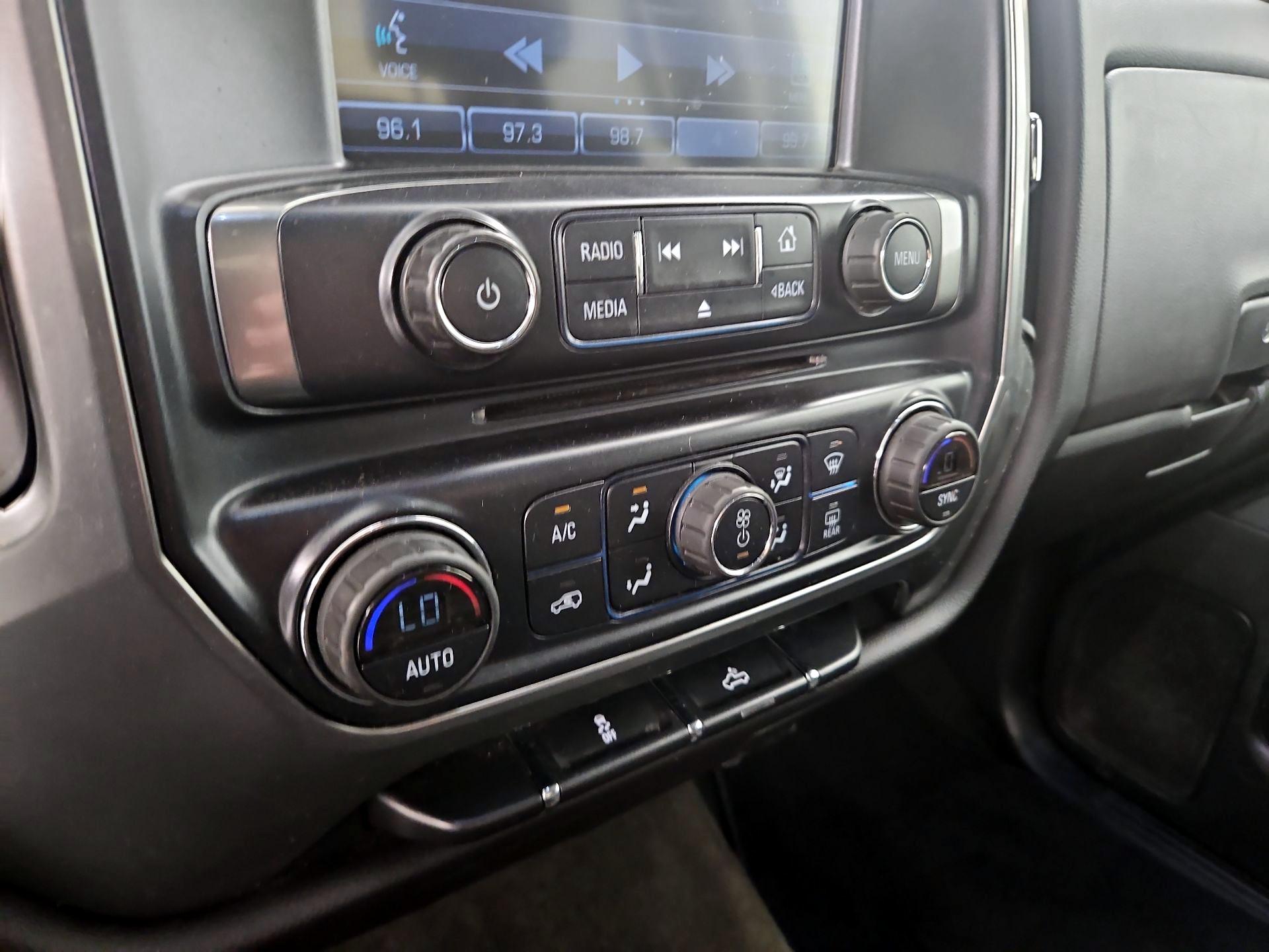 Thumbnail: 2016 Chevrolet Silverado 1500 - 16