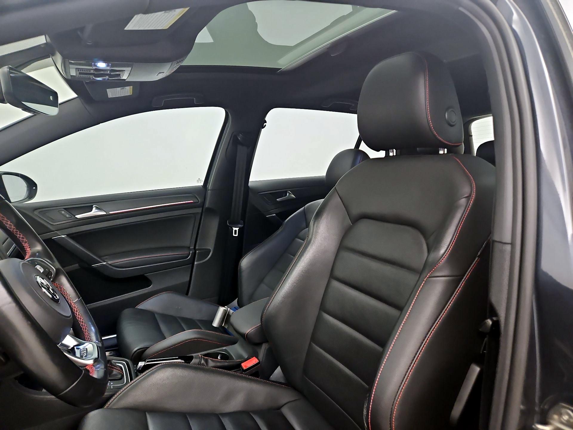 Thumbnail: 2021 Volkswagen Golf - 20