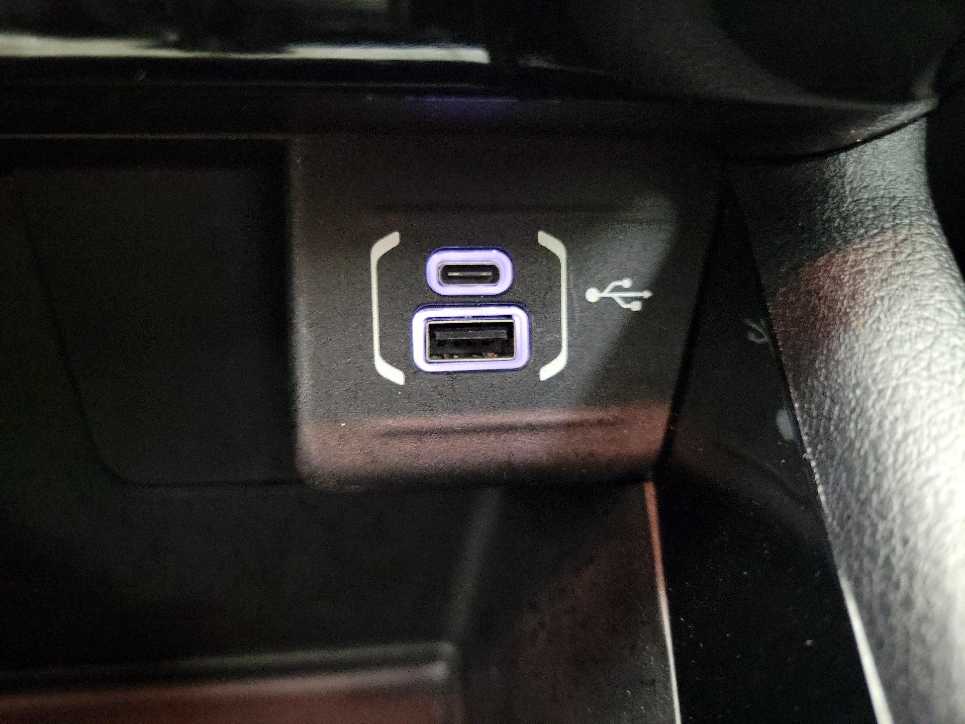 Thumbnail: 2022 Jeep Compass - 18