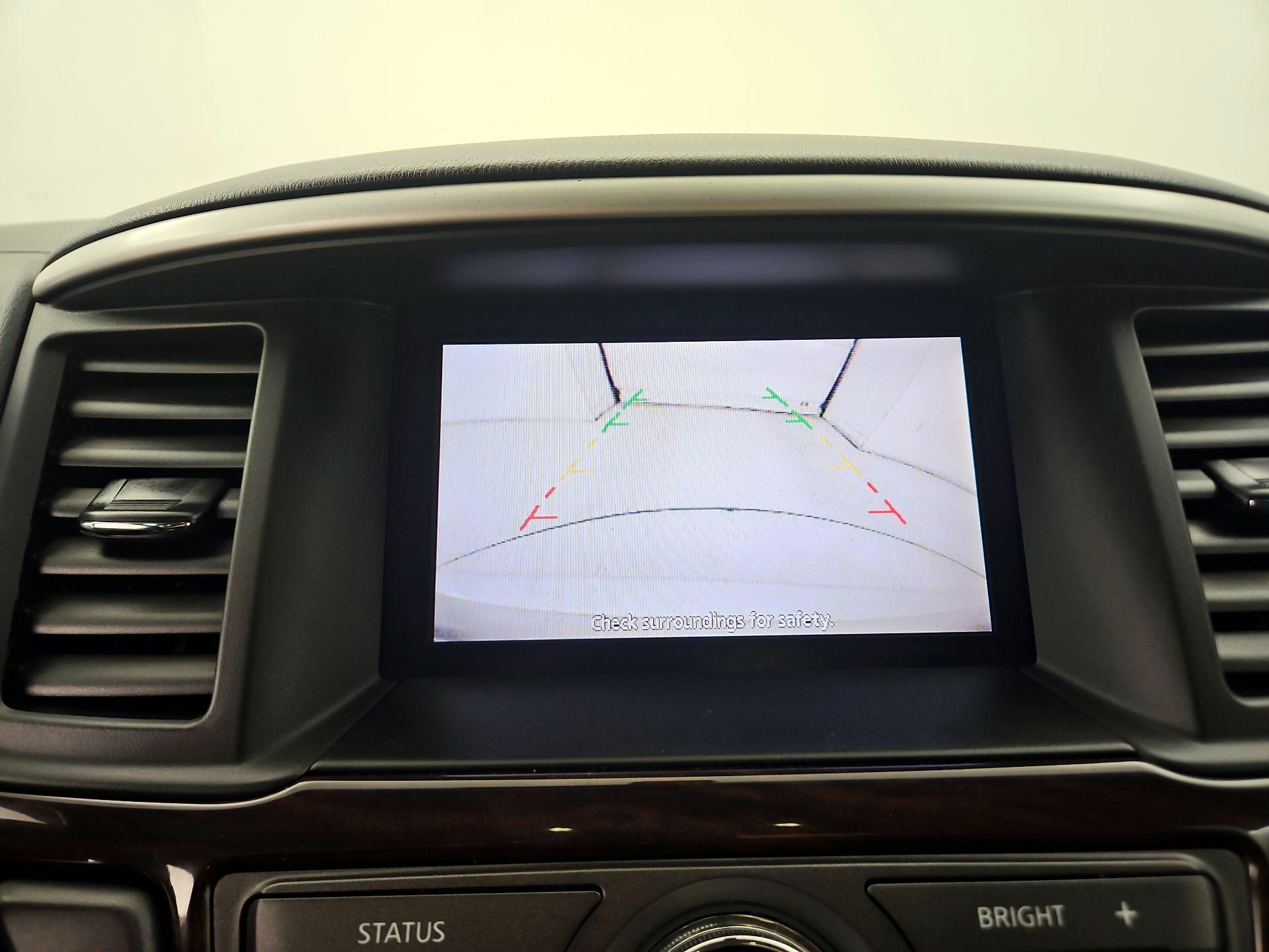 Thumbnail: 2014 Nissan Pathfinder - 14