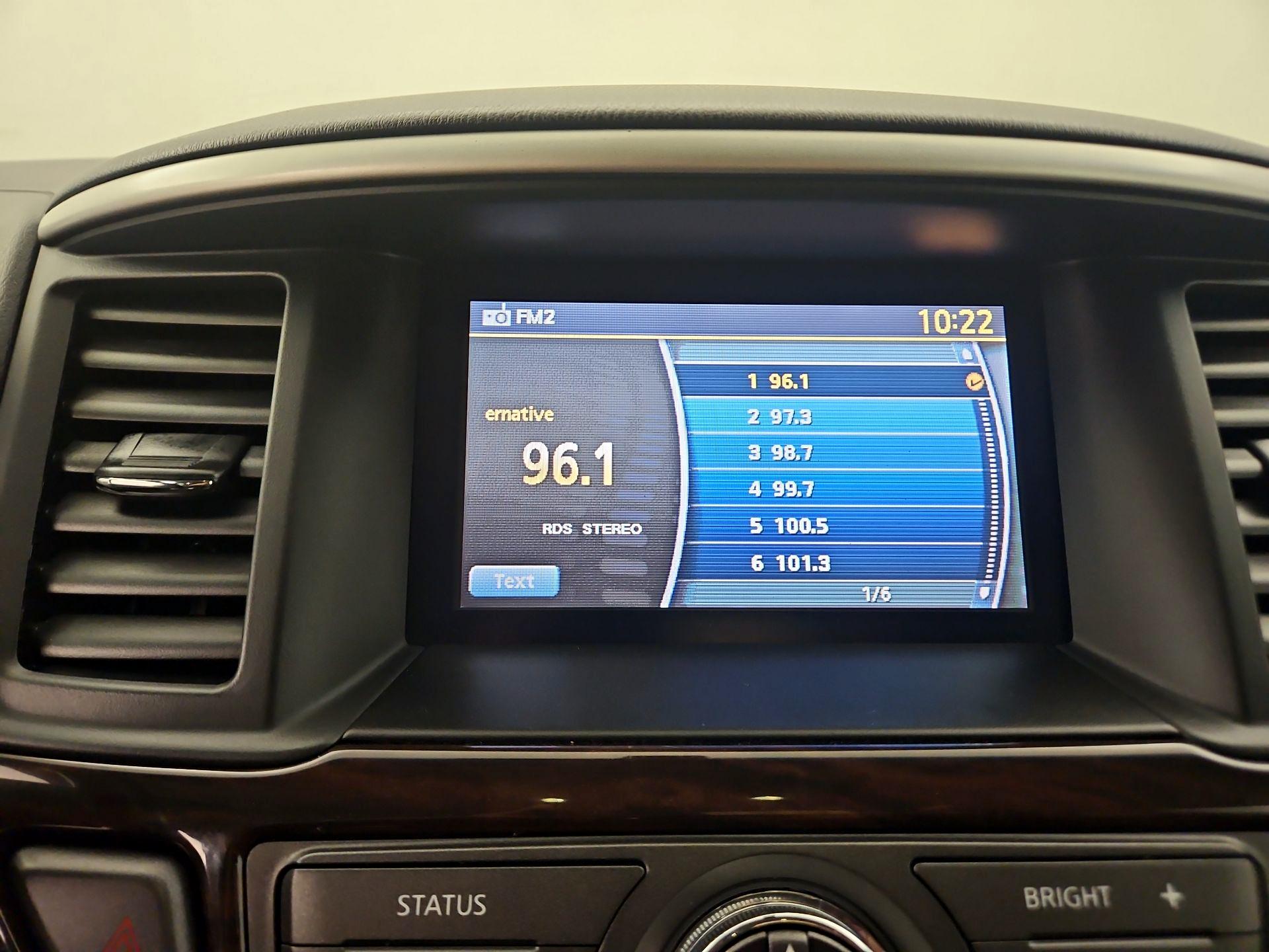 Thumbnail: 2014 Nissan Pathfinder - 15