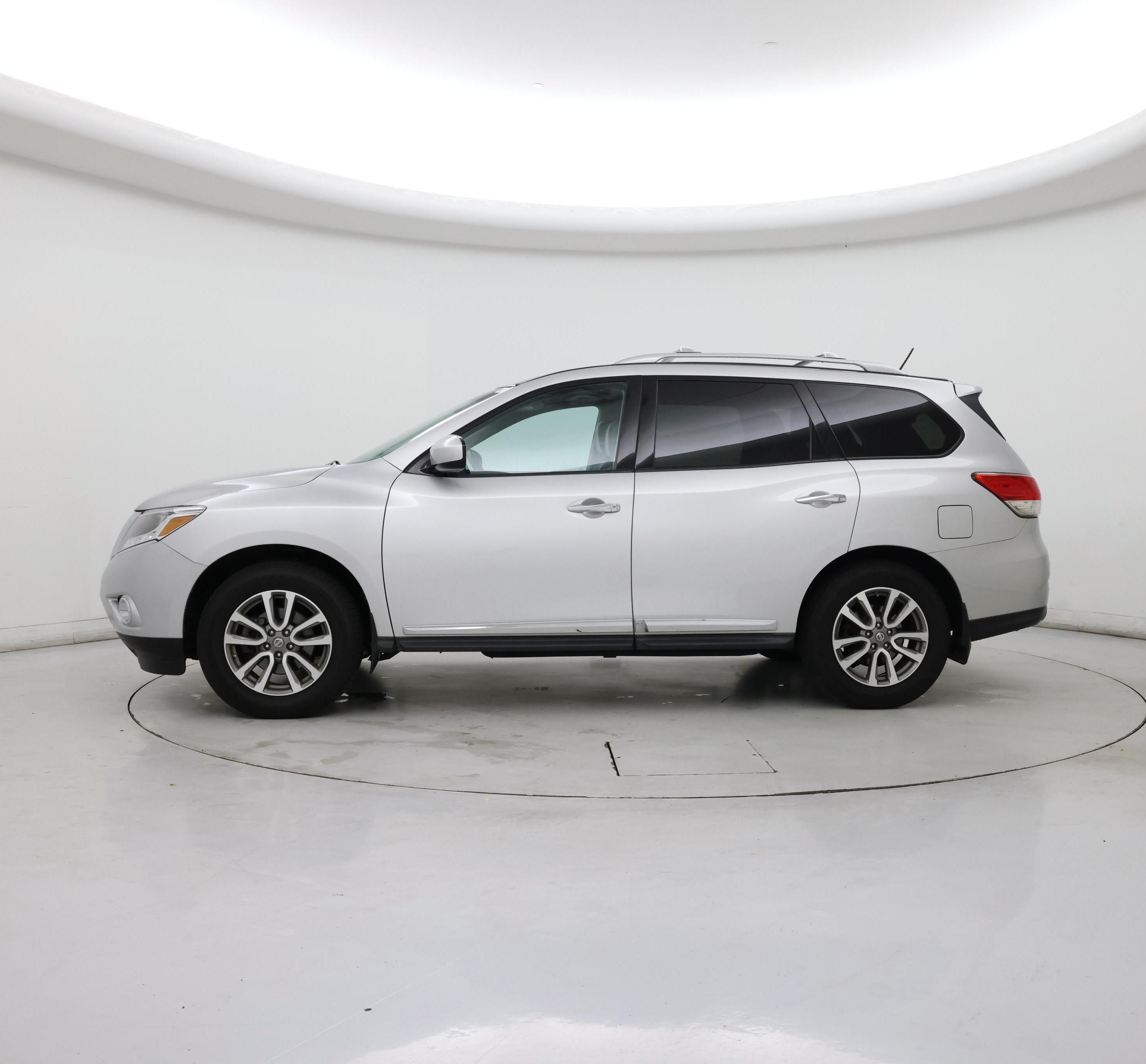 Thumbnail: 2014 Nissan Pathfinder - 3