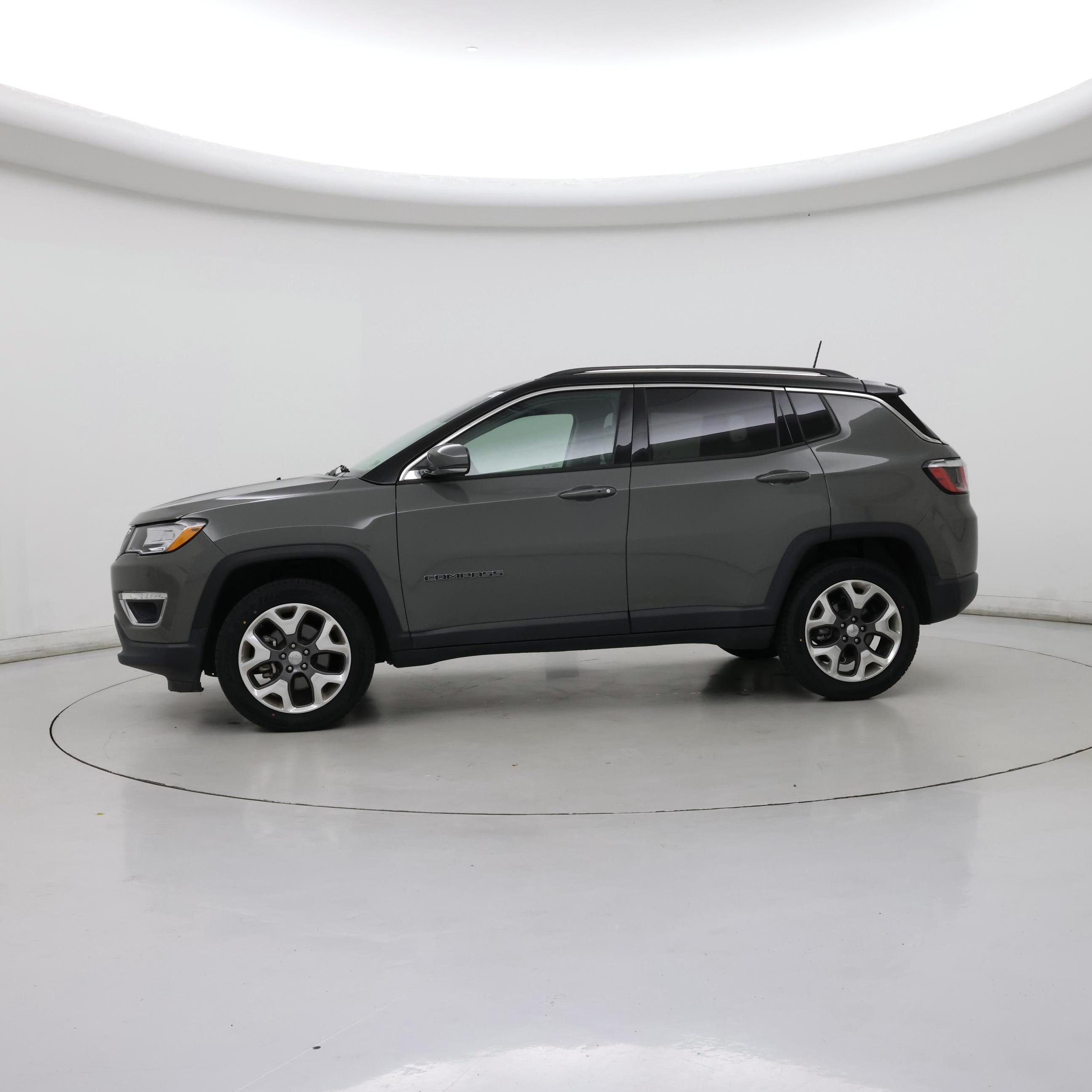 Thumbnail: 2020 Jeep Compass - 3